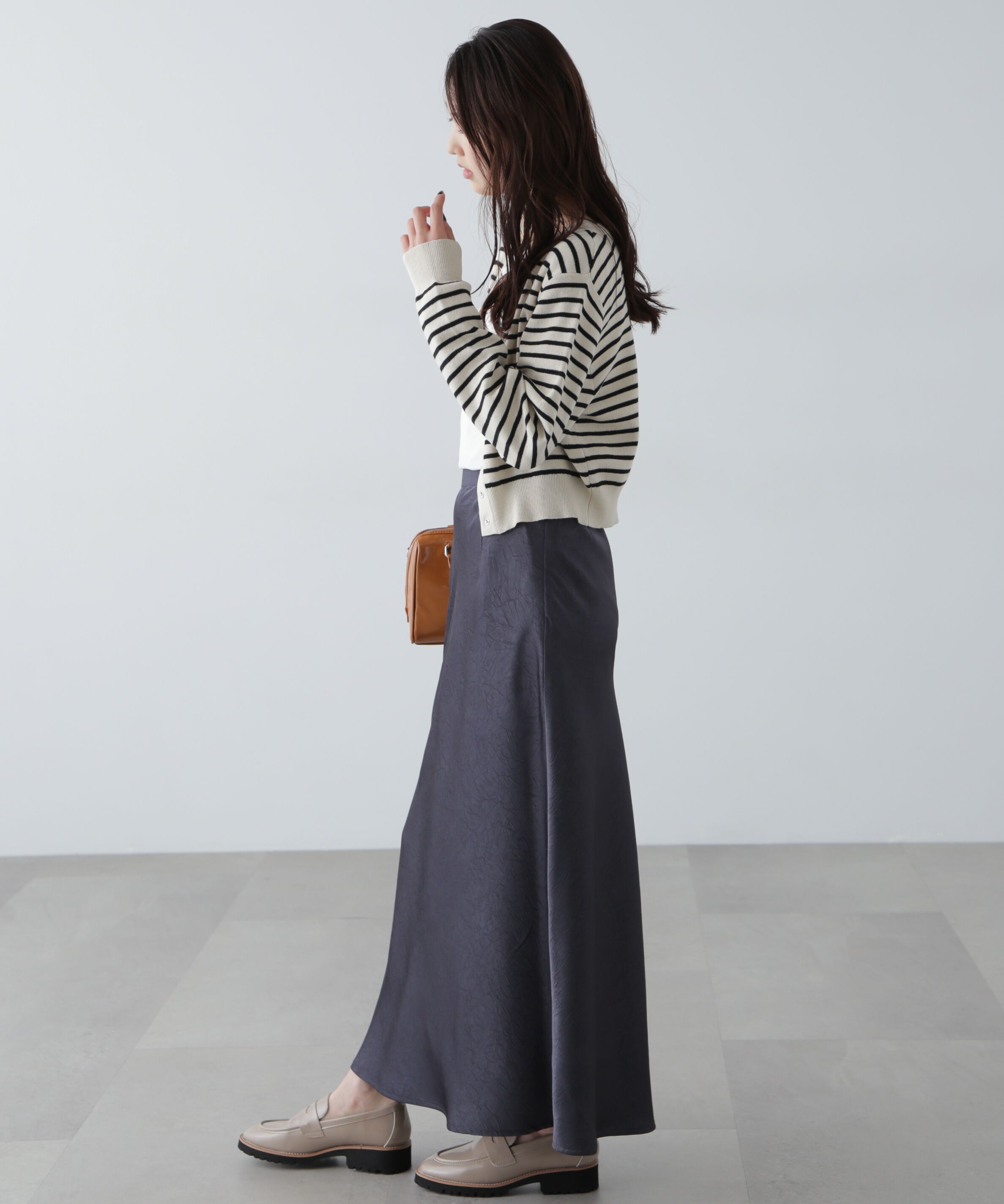  「ドットボタンクルーネックカーディガン」|ニット・セーター|