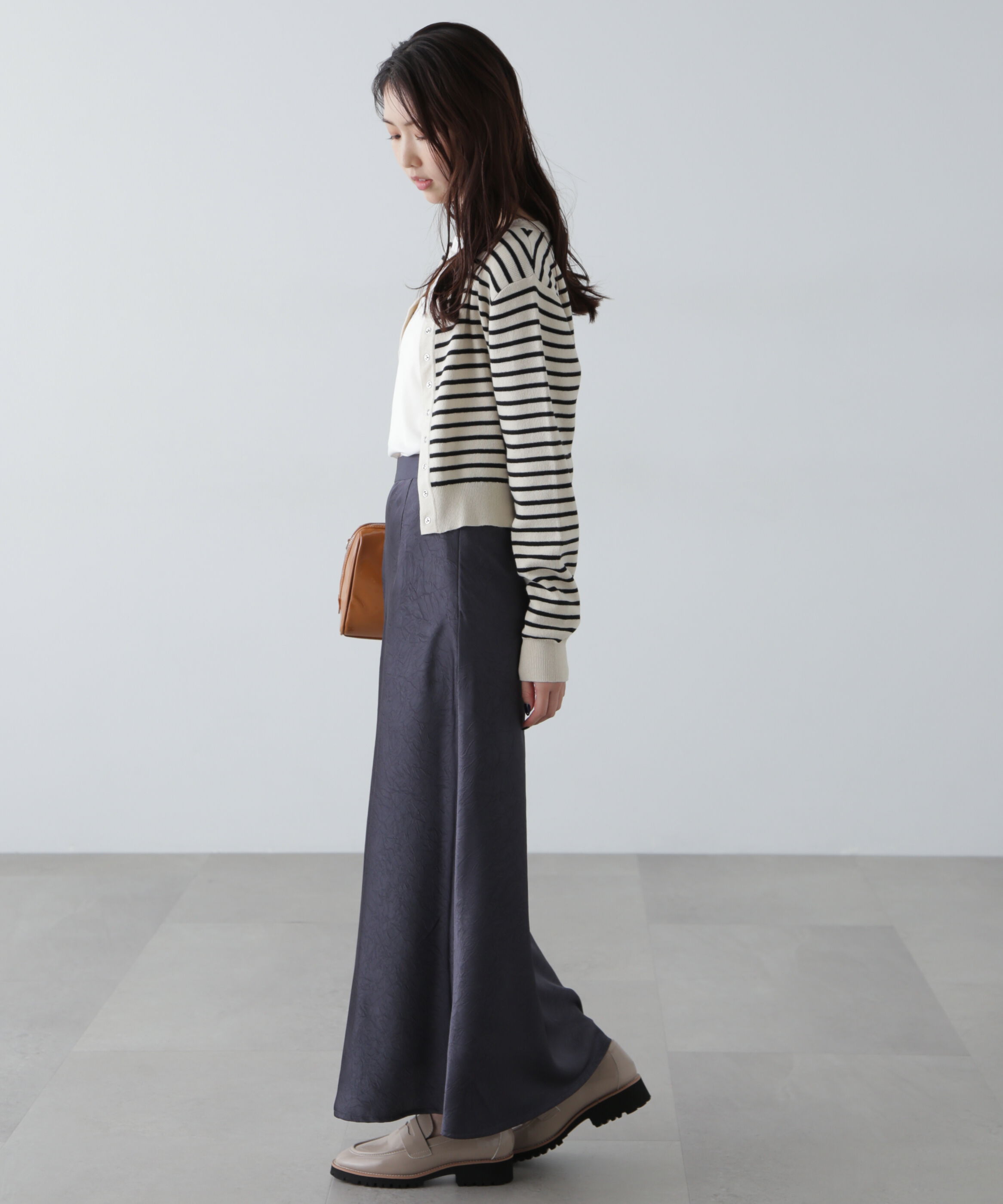  「ドットボタンクルーネックカーディガン」|ニット・セーター|