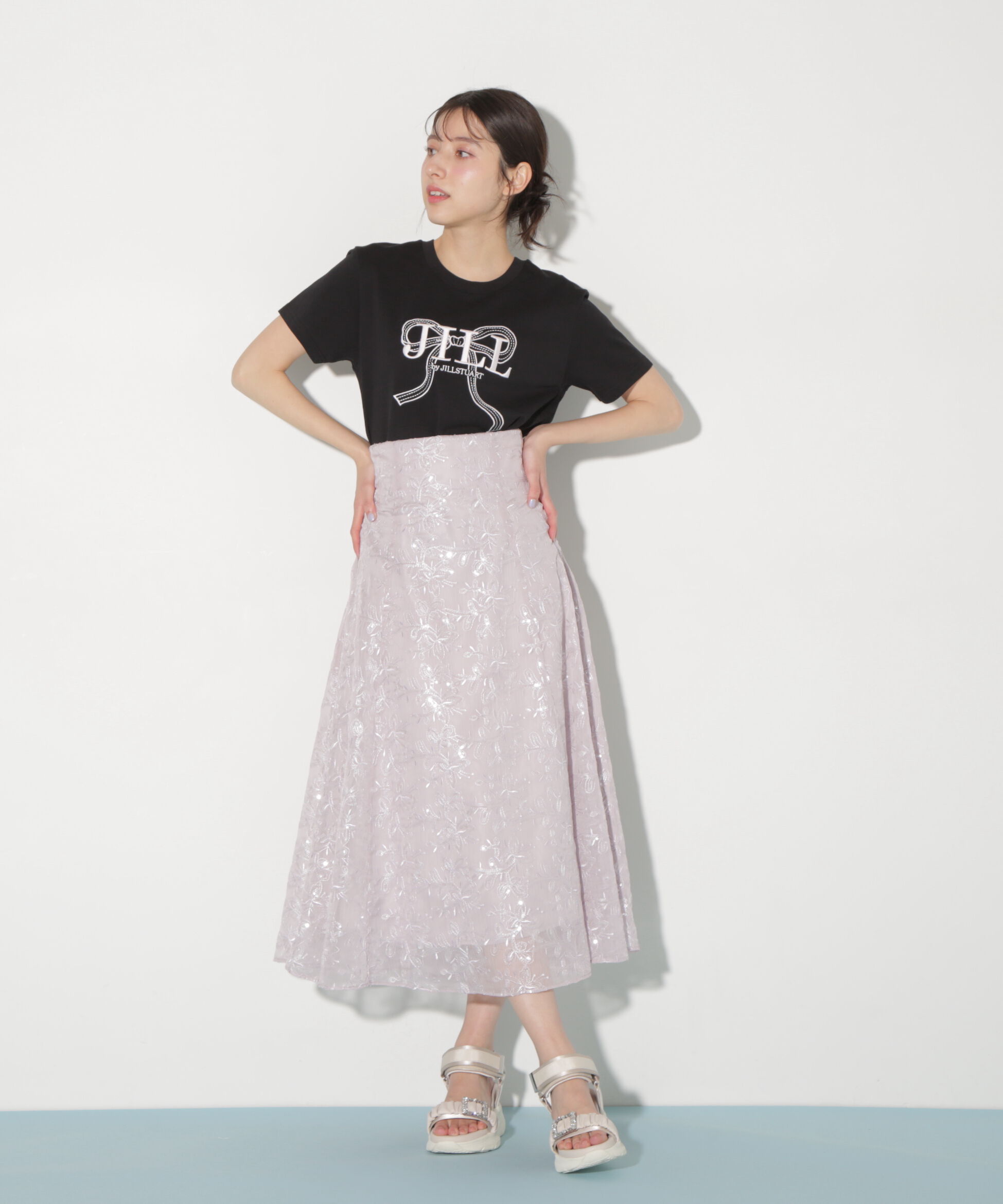  「ビッグリボンロゴ刺繍Tシャツ」|Tシャツ・カットソー|