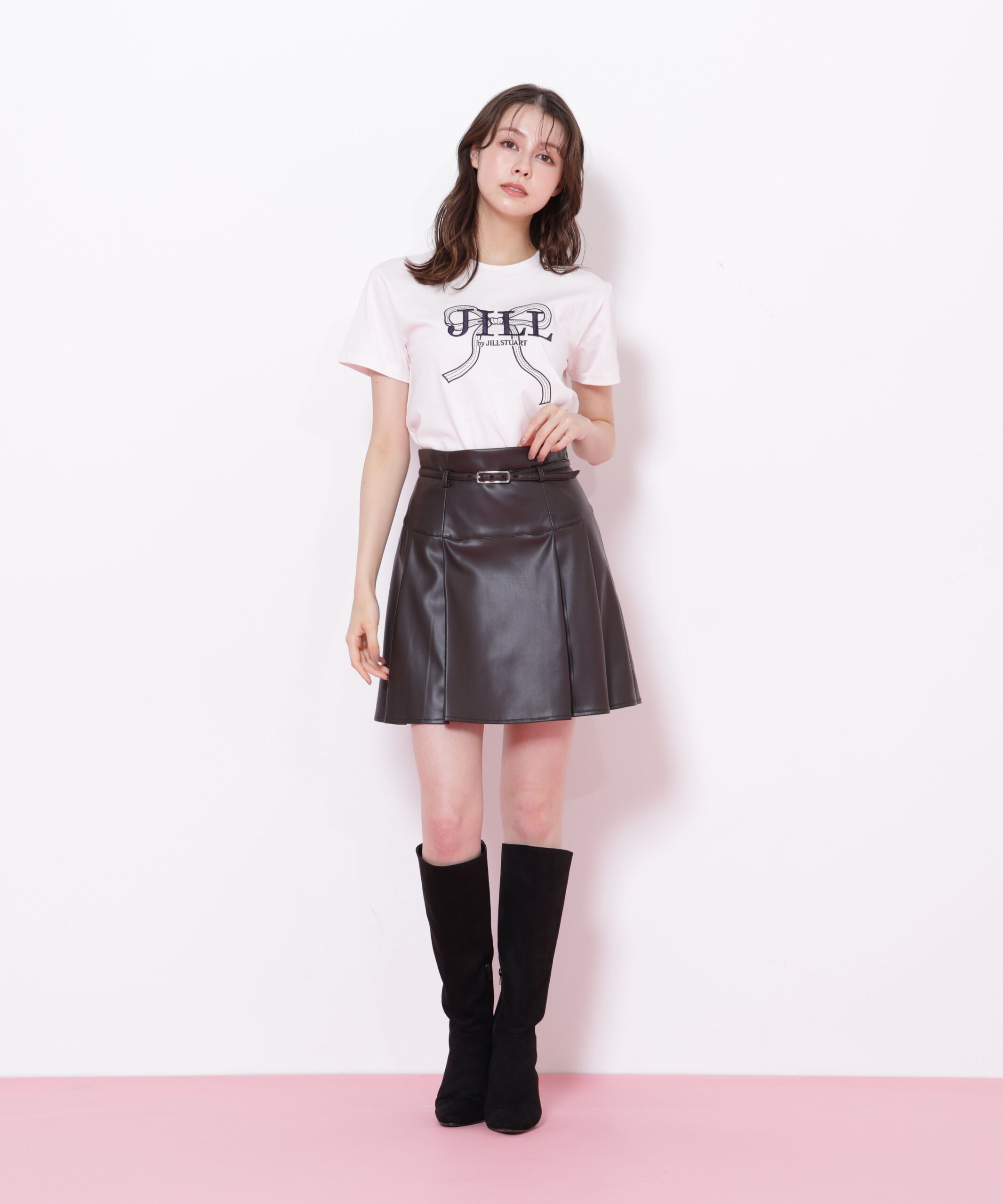  「ビッグリボンロゴ刺繍Tシャツ」|Tシャツ・カットソー|