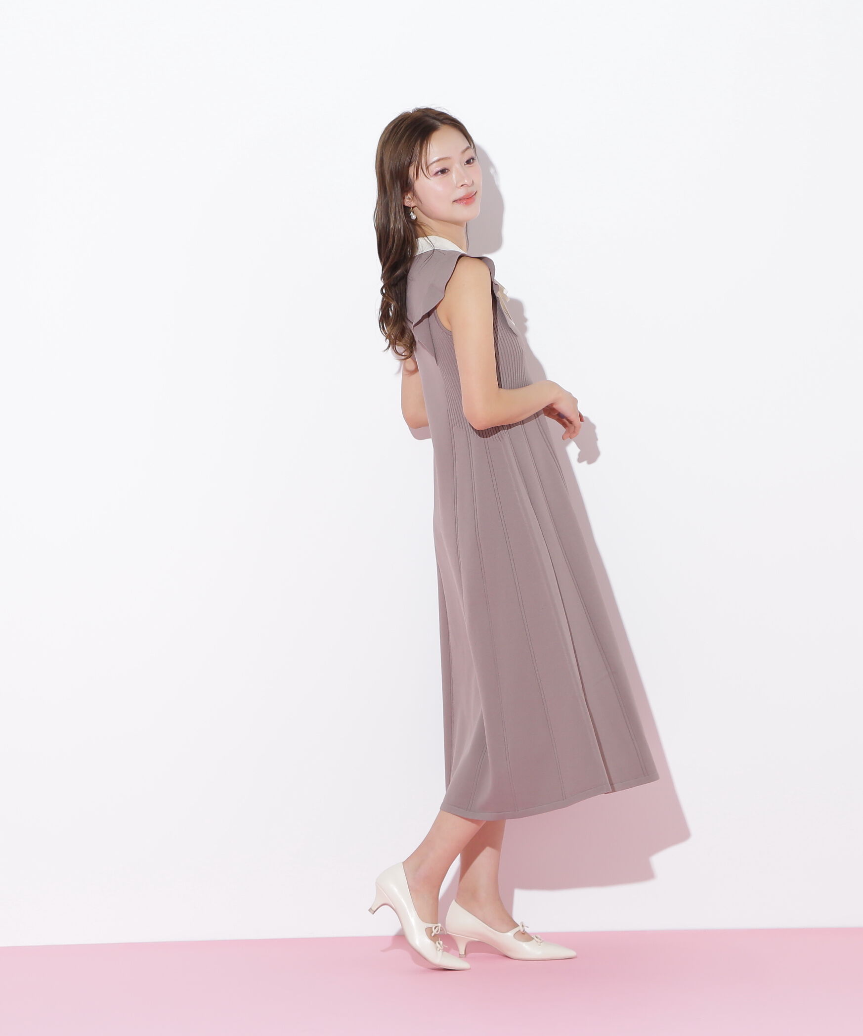  「コルセットリブ襟付きニットワンピース」|ワンピース|