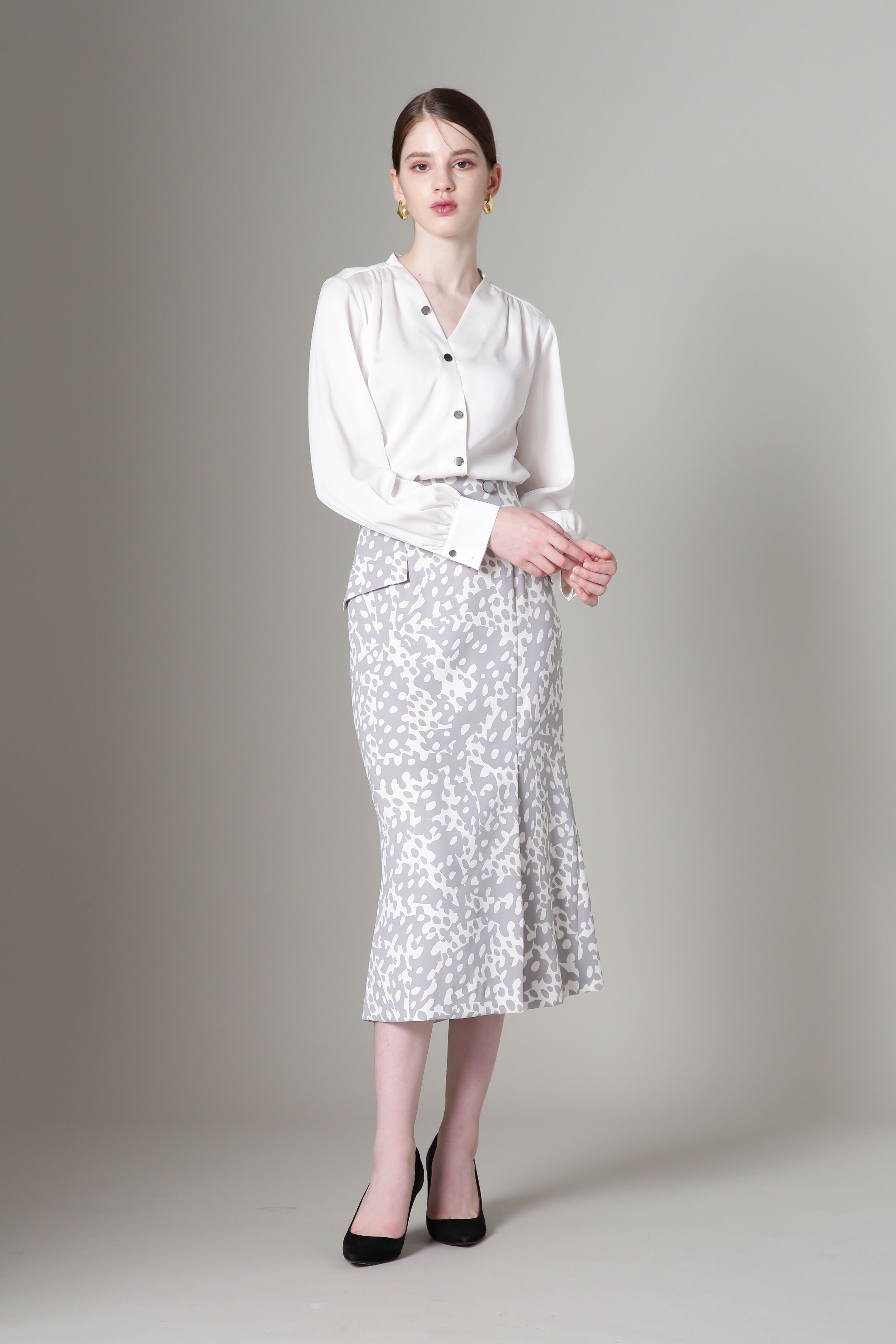  「◆Ｖネックボタンブラウス」|シャツ・ブラウス|