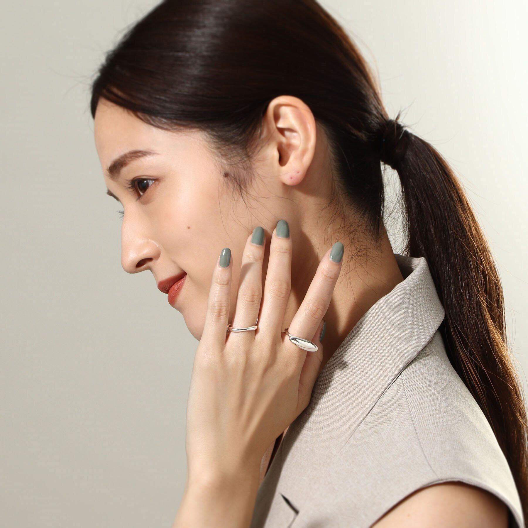 COCOSHNIK ONKITSCH「シルバー オーバルモチーフ ラージリング」|リング|