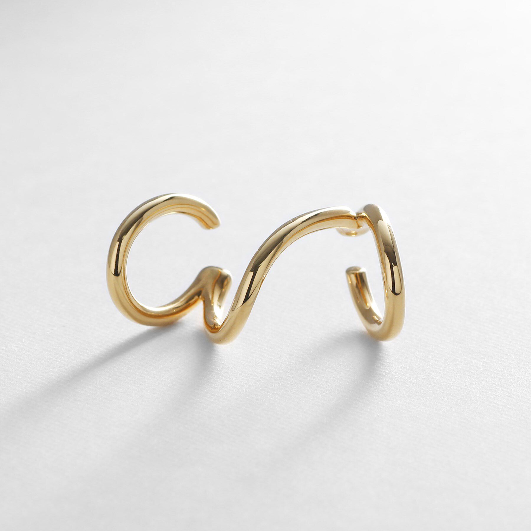 COCOSHNIK ONKITSCH「シルバー ラインイヤーカフ トリプル GP」|イヤリング|