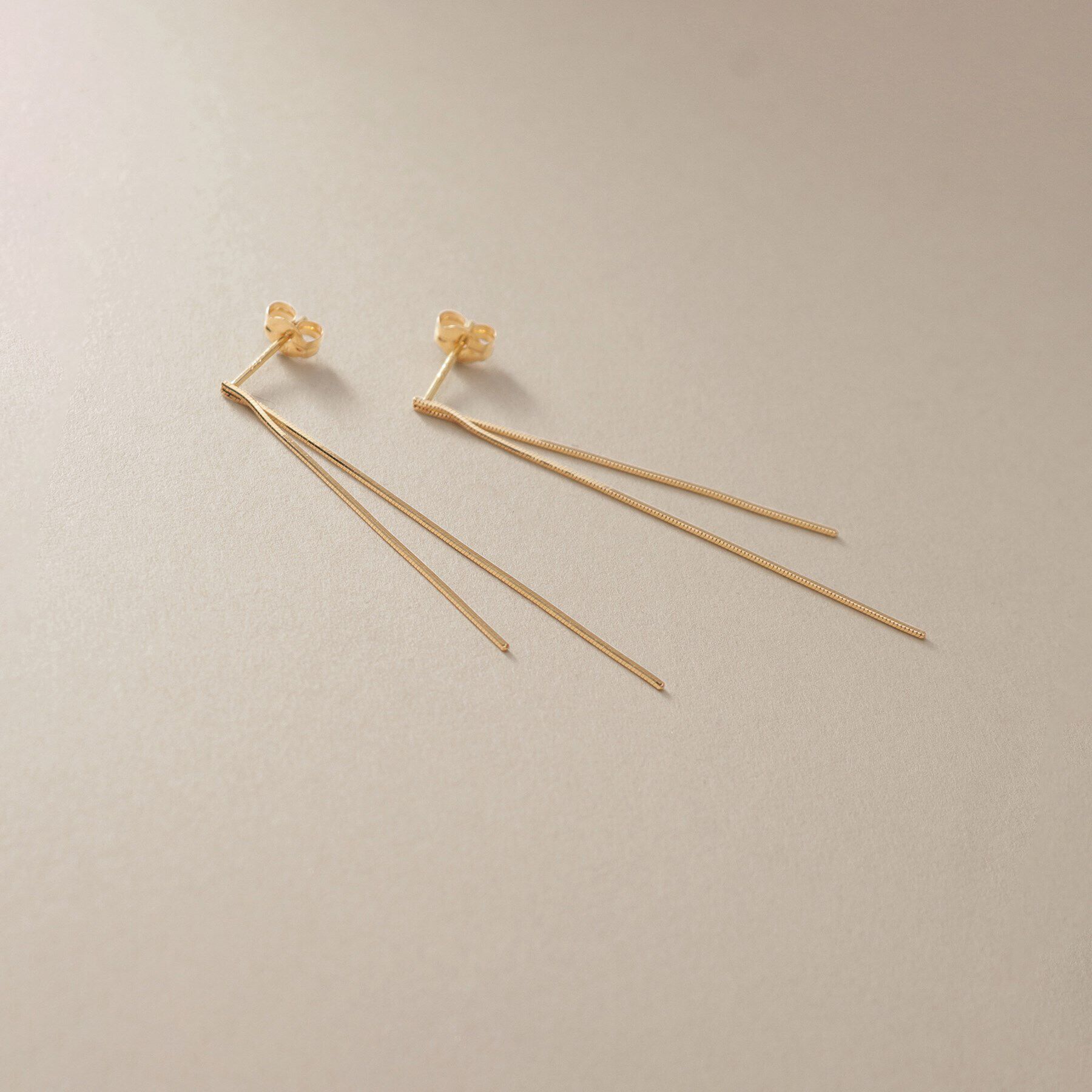 COCOSHNIK「K18コンパクトフリンジ スタッドピアス」|ピアス|イエローゴールド(1