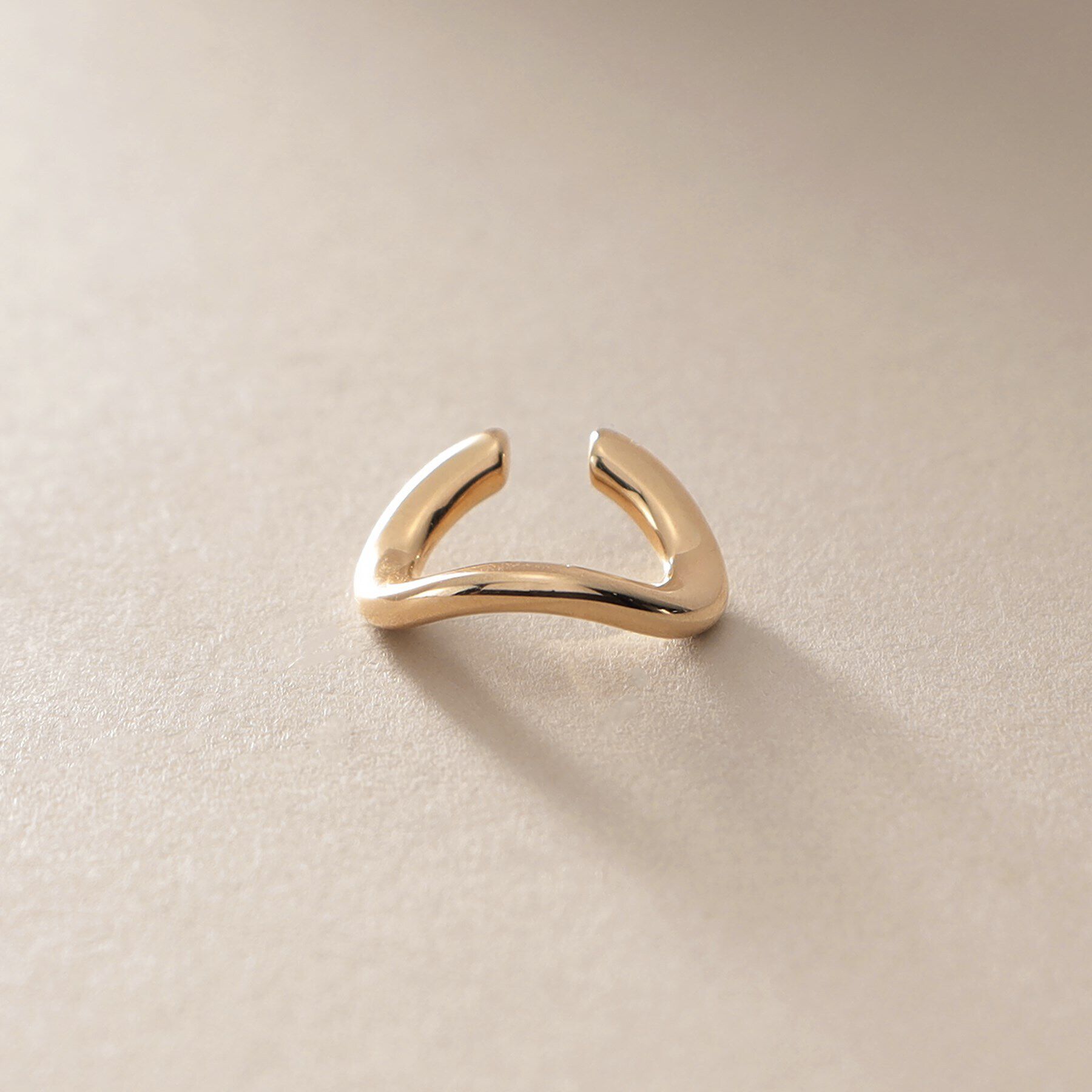 COCOSHNIK「K10Sライン イヤーカフ大」|イヤリング|