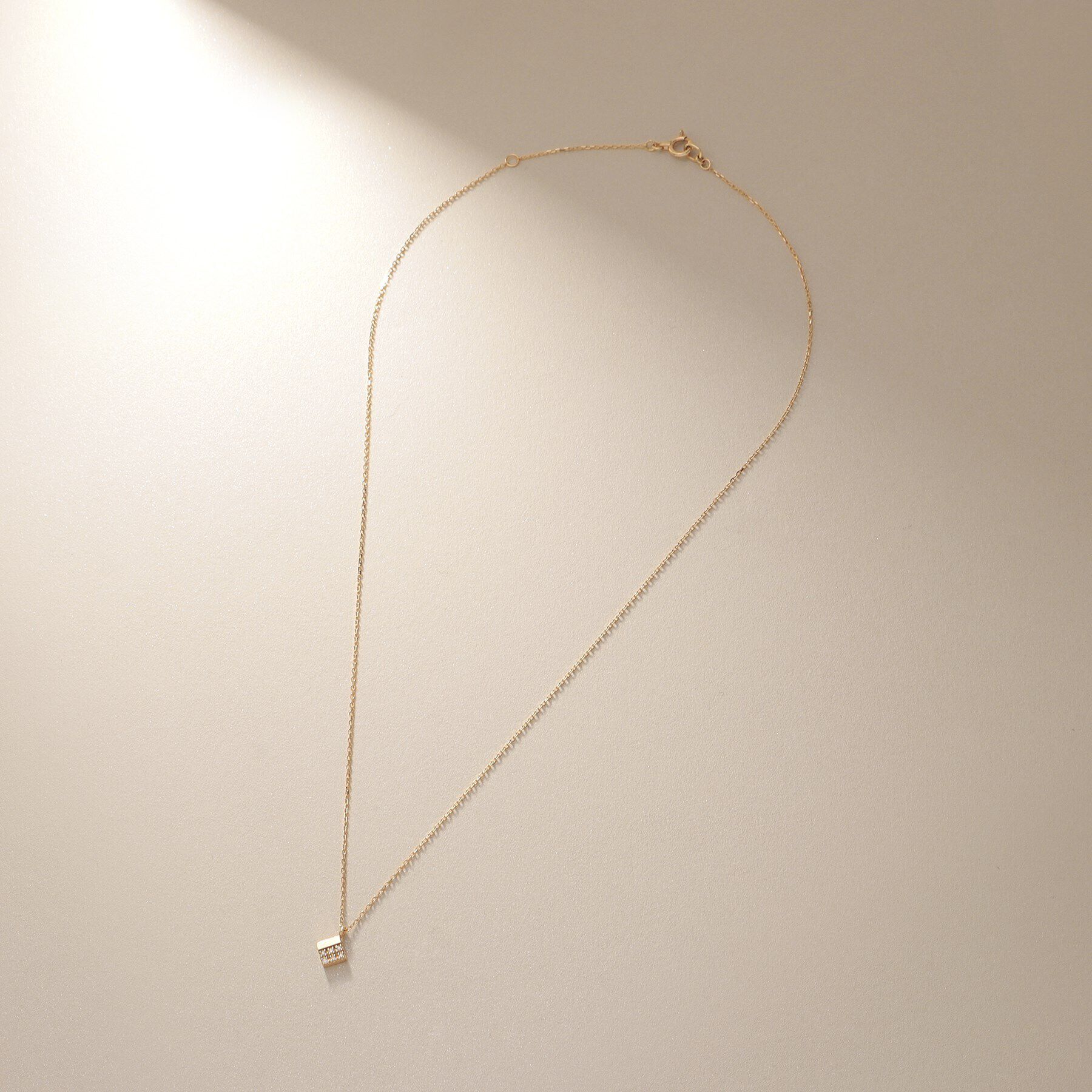 COCOSHNIK「K10ダイヤモンド ダイヤシェイプ ネックレス」|ネックレス|