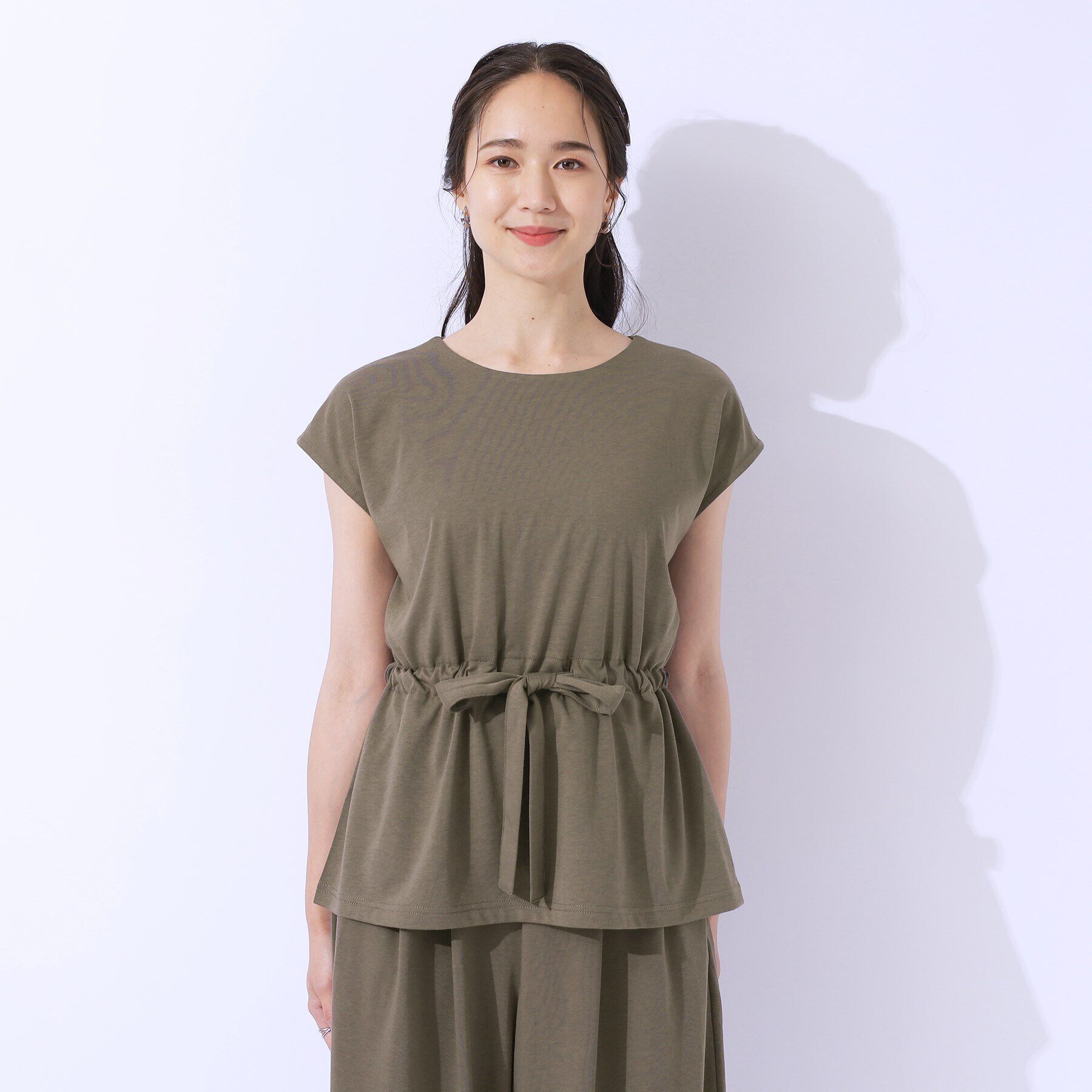 SHOO･LA･RUE「【洗える/セットアップ可】休日のリラックスコーデに ウエストリボントップス」|シャツ・ブラウス|