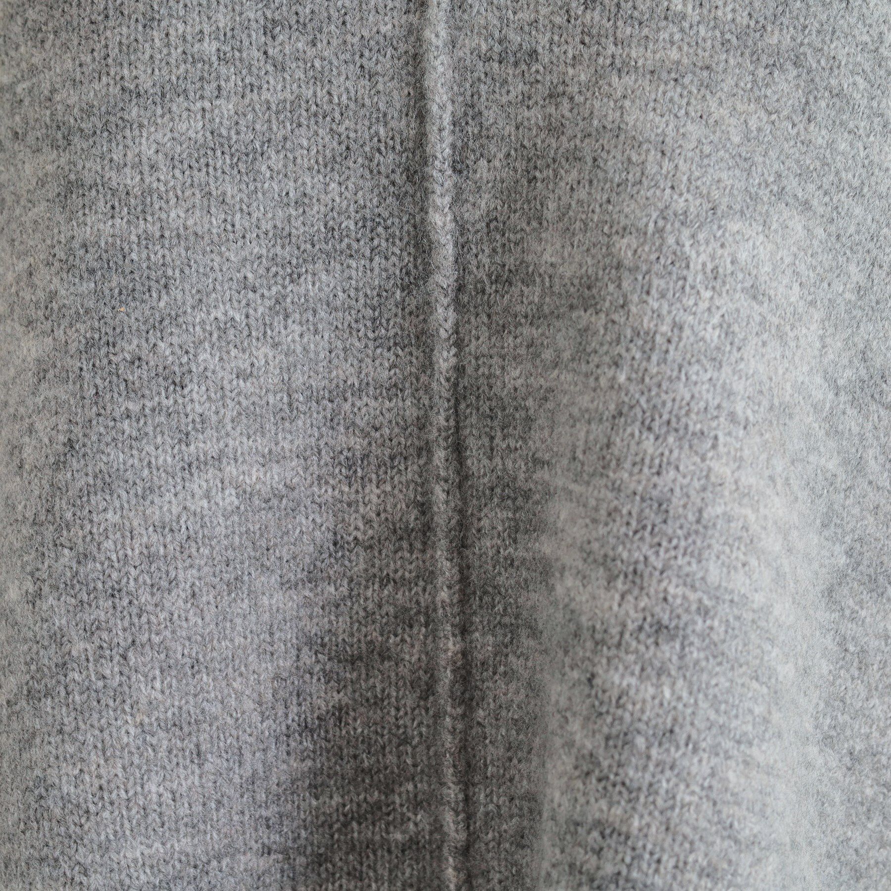 SHOO･LA･RUE「大人の余裕を醸し出す ふわふわ 深Vネックゆるニット」|ニット・セーター|