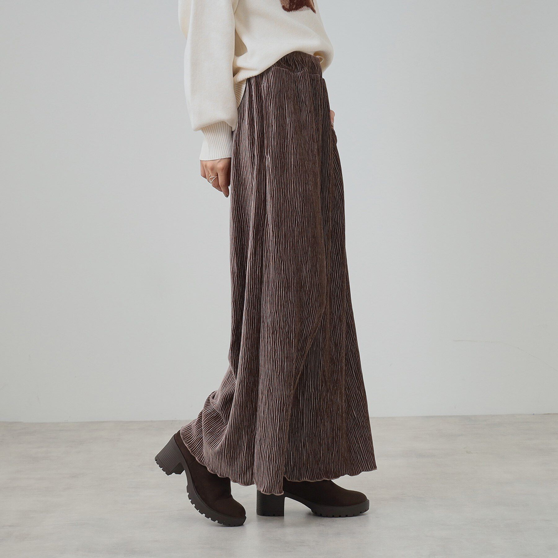 SHOO･LA･RUE「【S-LL】クラッシュベロア調 ランダムプリーツ イージーパンツ」|その他|