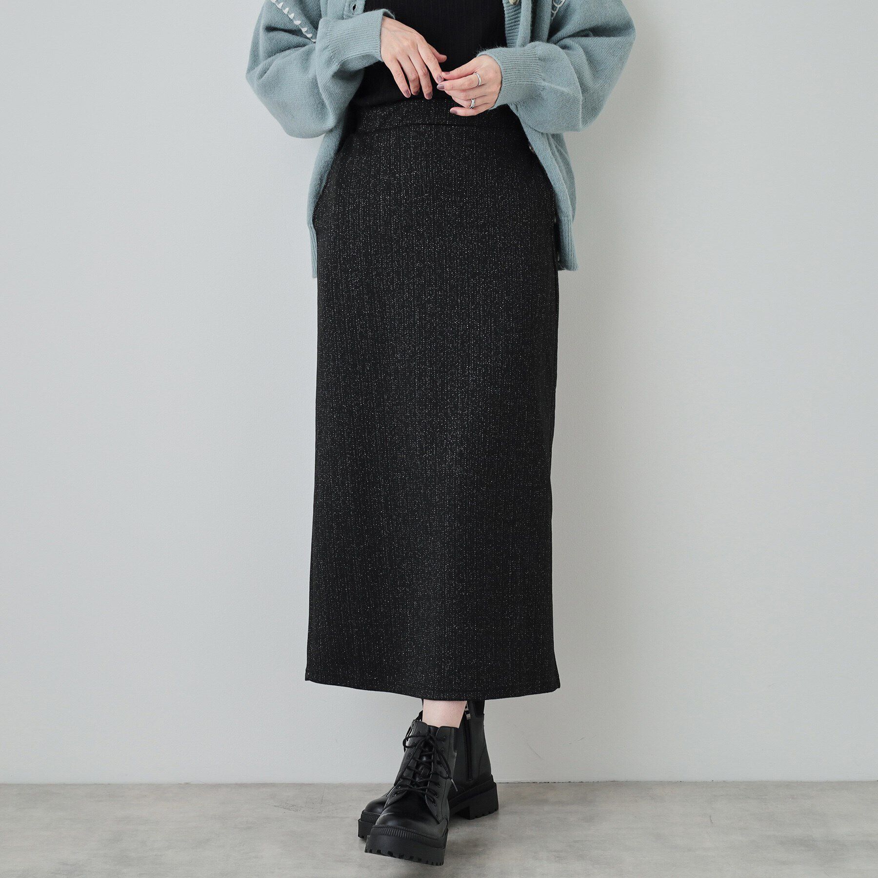 SHOO･LA･RUE「【S-LL】さりげないラメが上品 やわらかナロースカート」|スカート|ブラック(019)