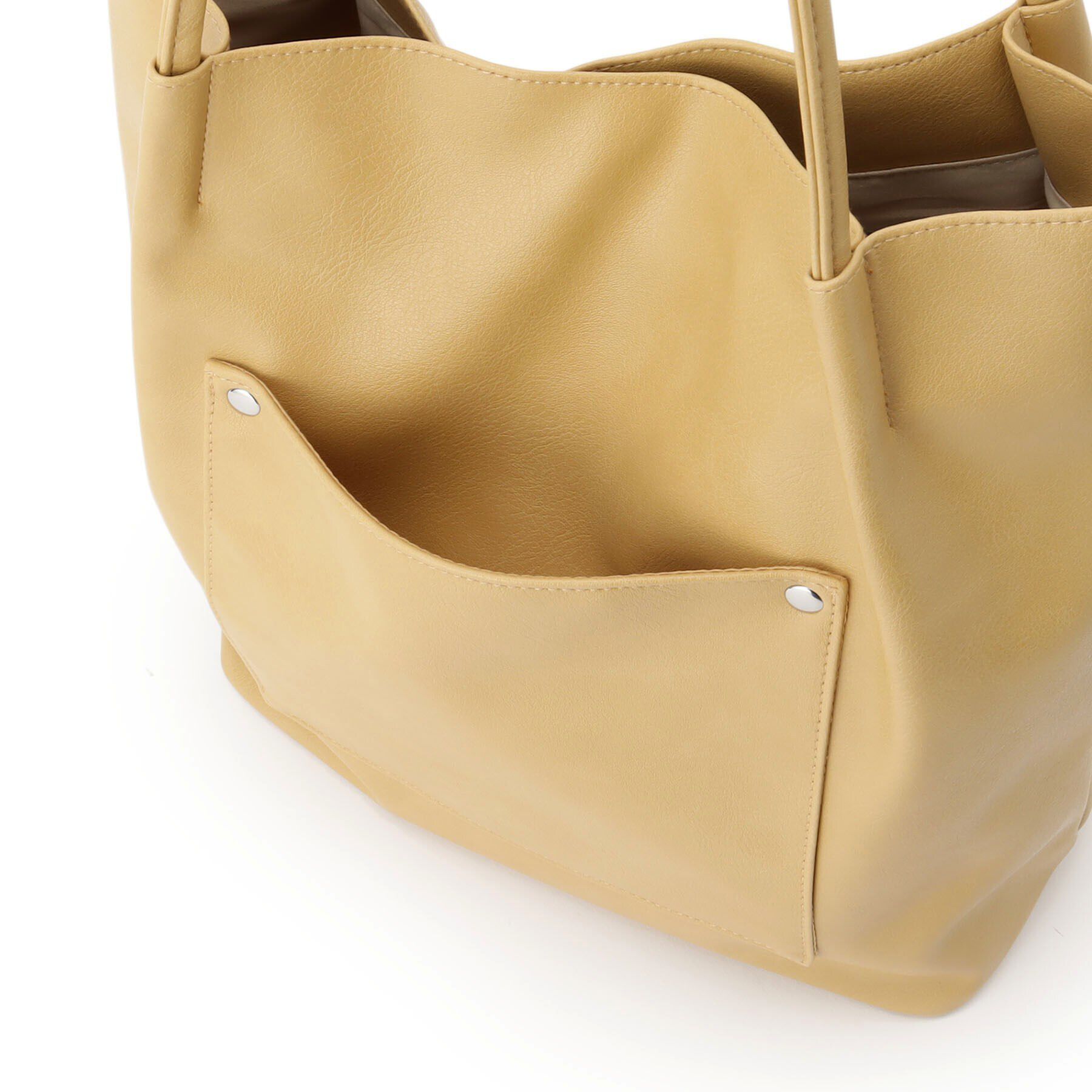 SHOO･LA･RUE「オイルレザー風つまみハンドルトート」|トートバッグ|