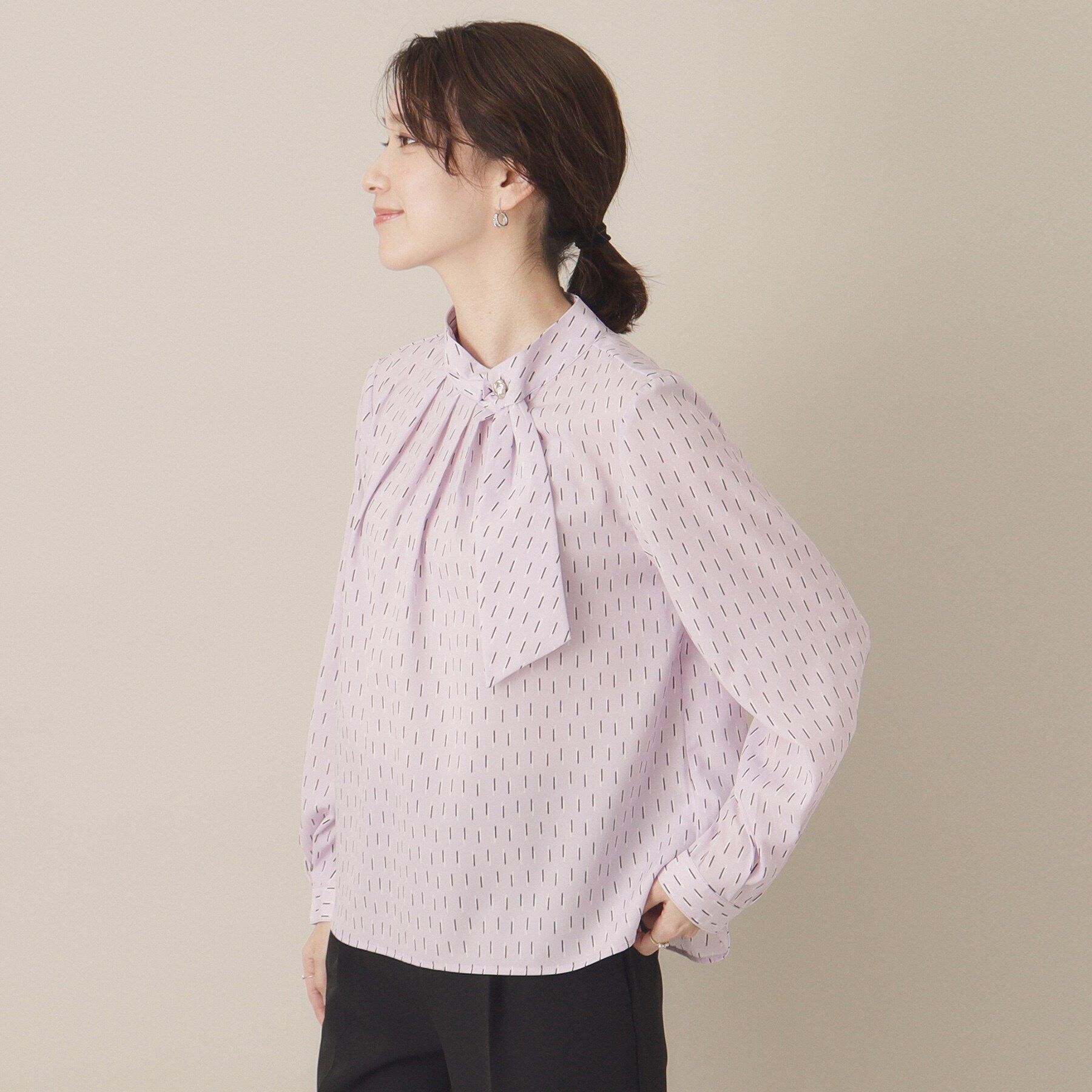 ITS&rsquo;DEMO「【通勤／手洗い可】幾何柄ボウタイブラウス」|シャツ・ブラウス|
