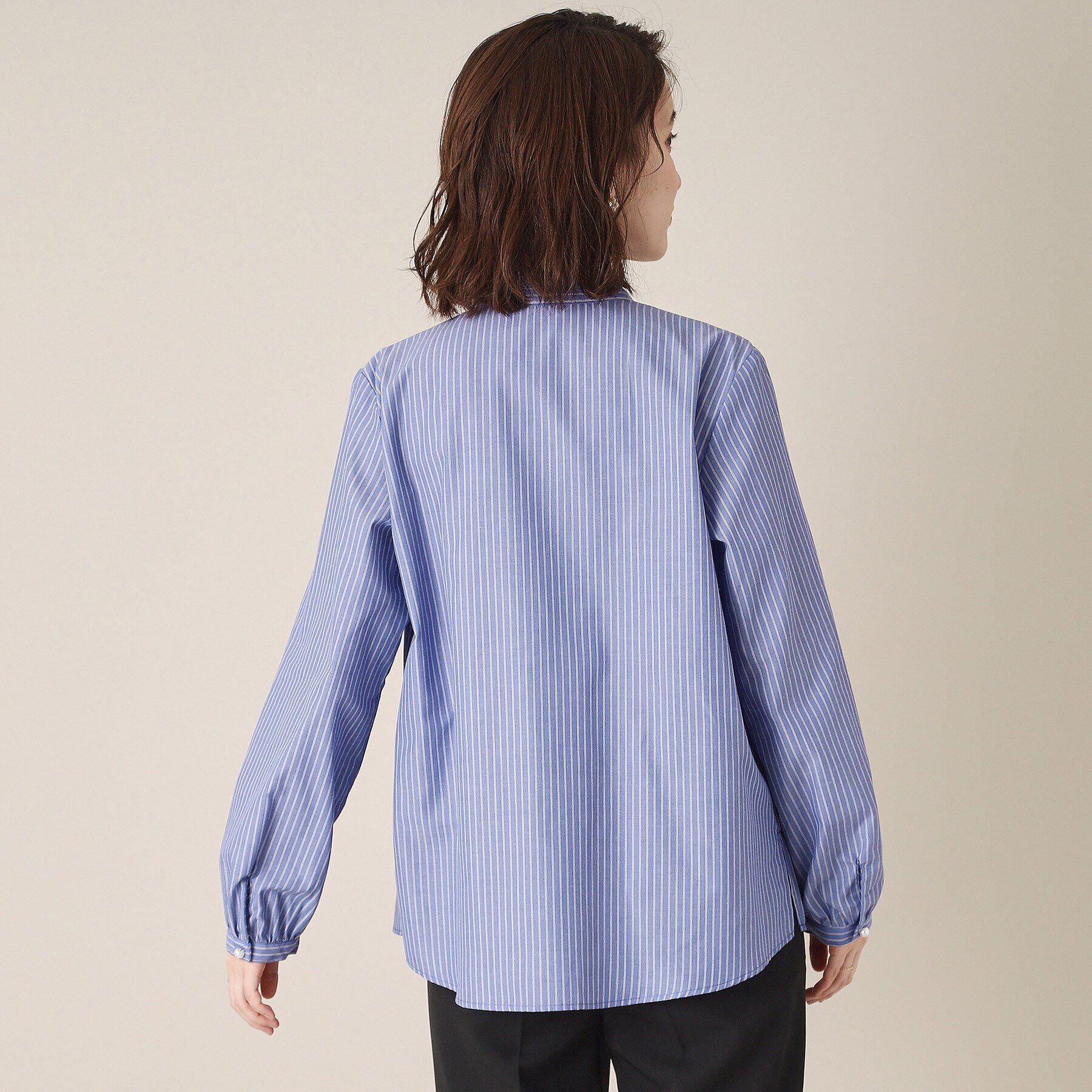 ITS&rsquo;DEMO「【通勤／手洗い可】パール調ボタン前開きブラウス」|シャツ・ブラウス|