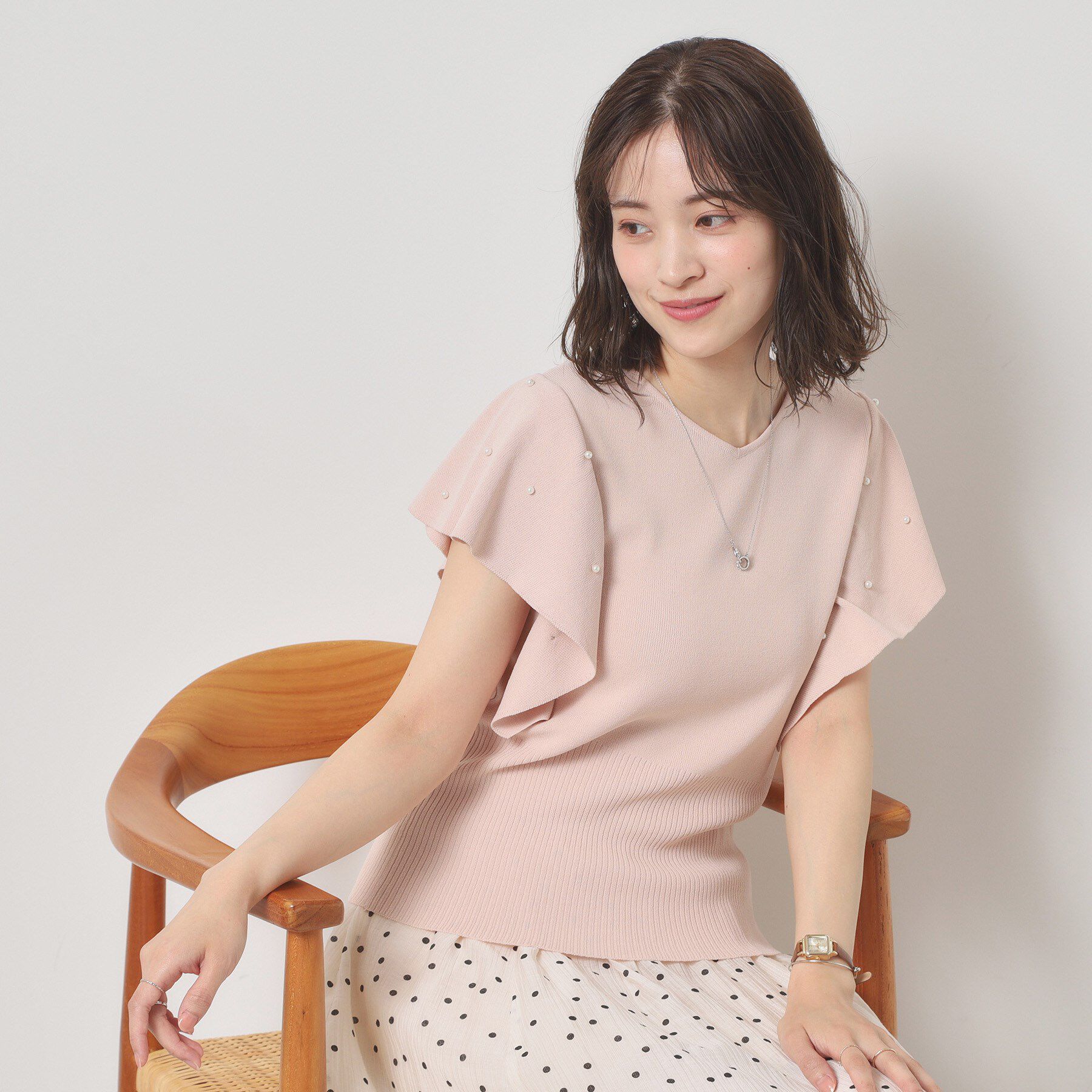 ITS&rsquo;DEMO「【さらりタッチ／手洗い可】パール調フレア袖ニット」|ニット・セーター|ライトベージュ(05