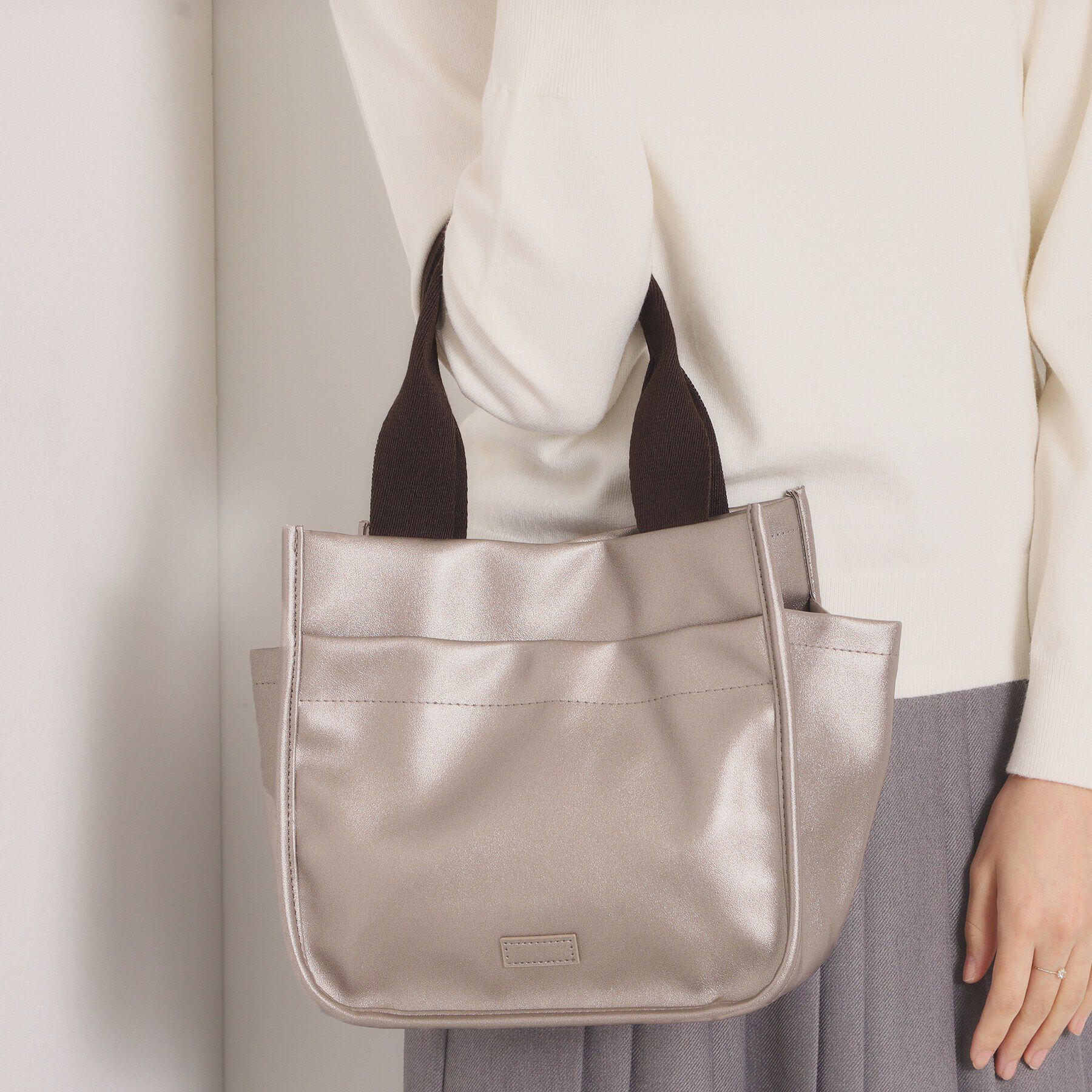 ITS&rsquo;DEMO「合皮サイドポケットミニトート」|ハンドバッグ|ブロンズ(008)