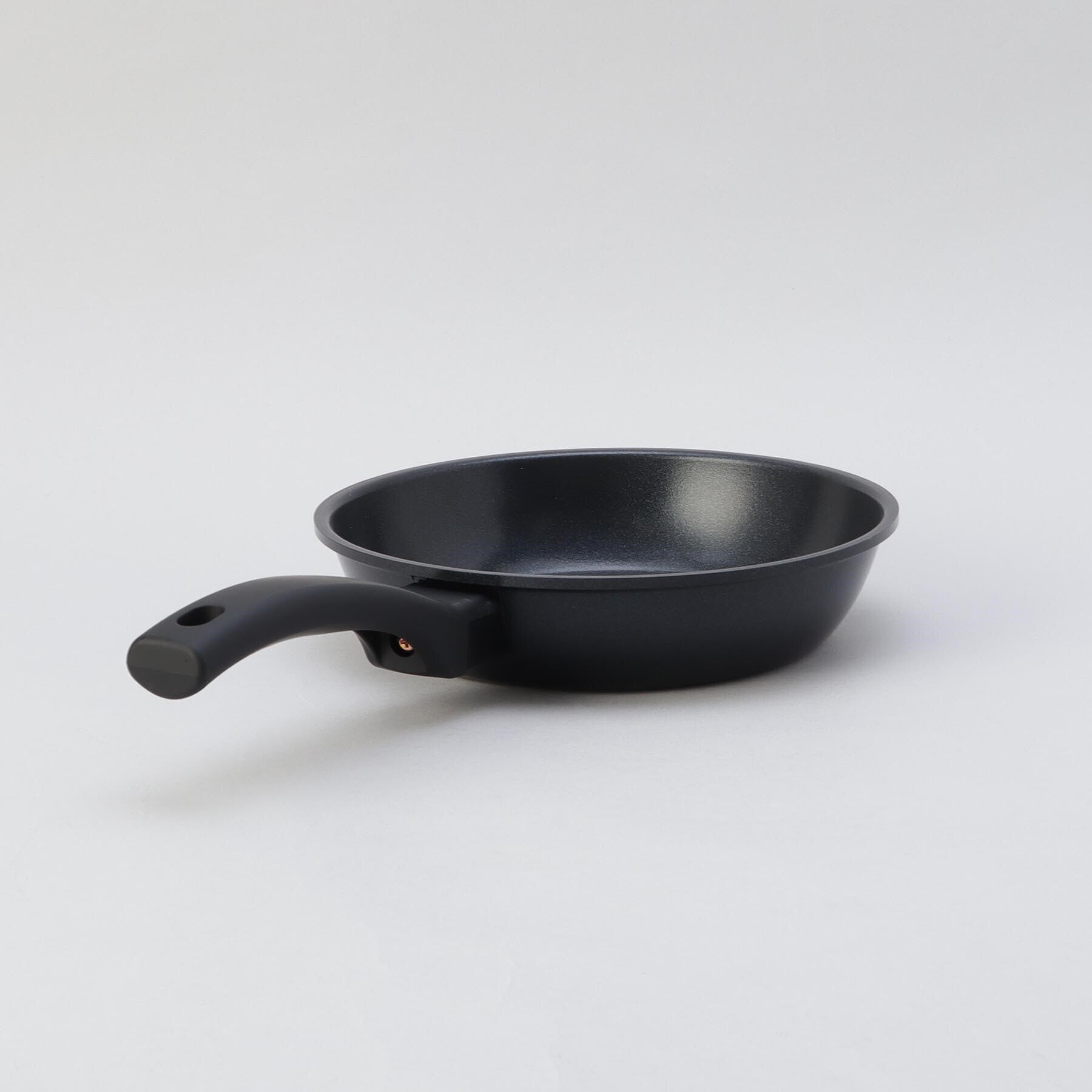 212 KITCHEN STORE「ヒスイクアッドコーティング フライパン20cm」|食器・キッチングッズ|