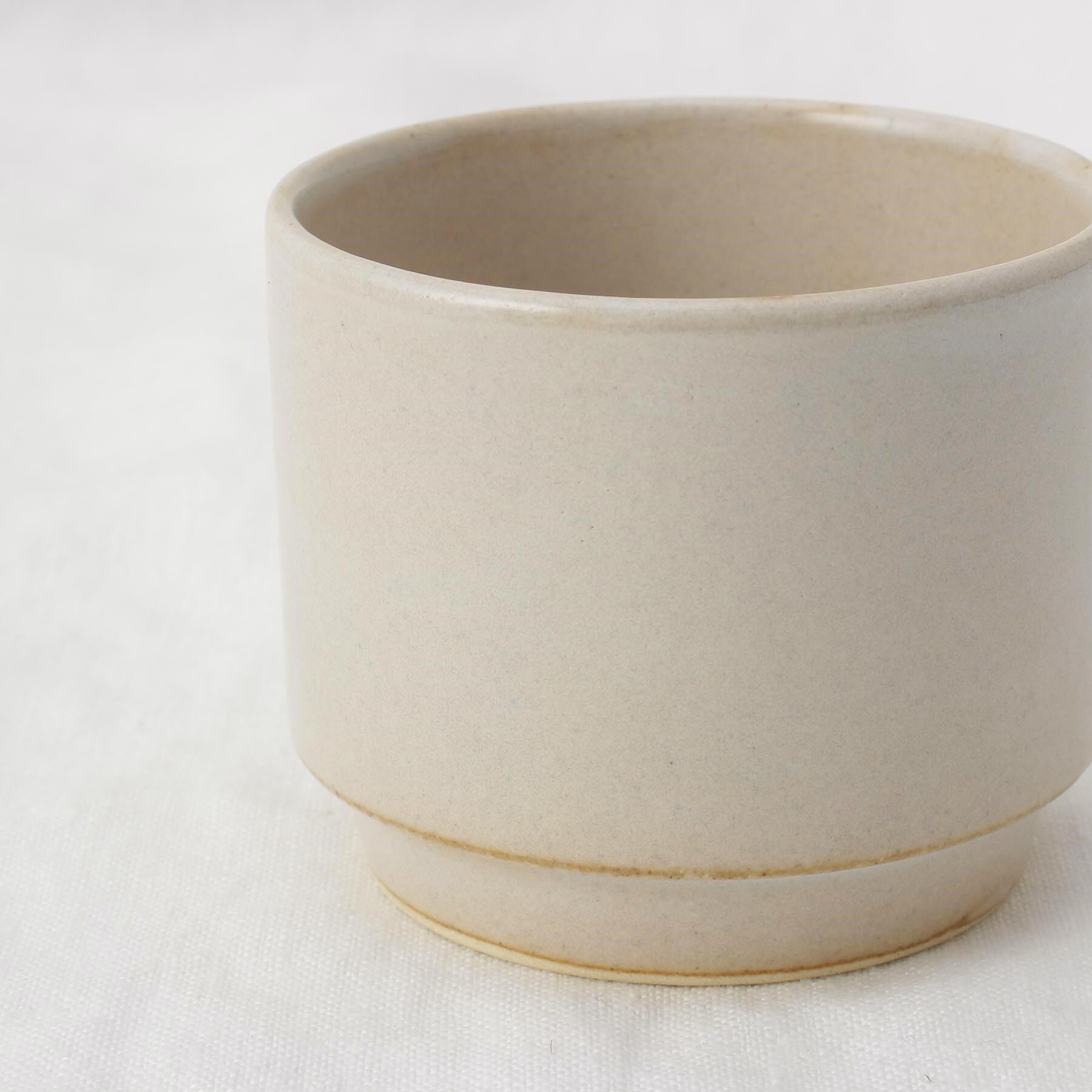 212 KITCHEN STORE「波佐見焼 土ものお湯呑 白 ＜ハレとケ＞」|グラス・マグカップ|