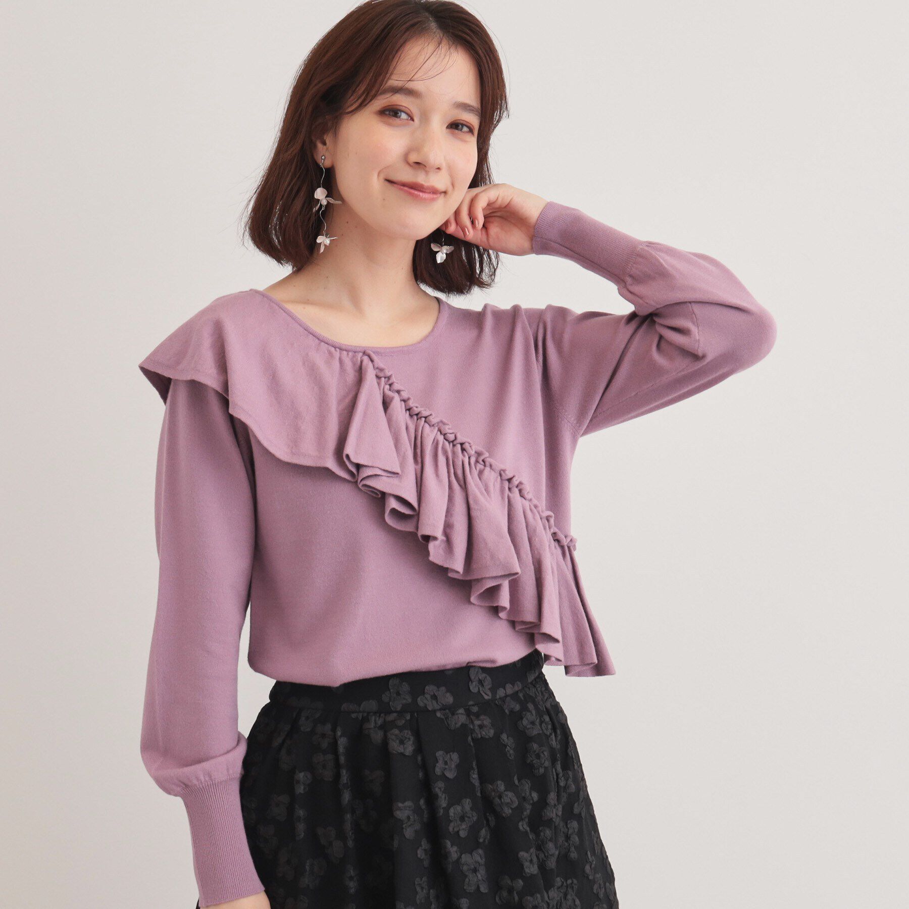 SunaUna「【6色展開／大人フェミニン】アシメフリルニット」|ニット・セーター|ラベンダー(072)