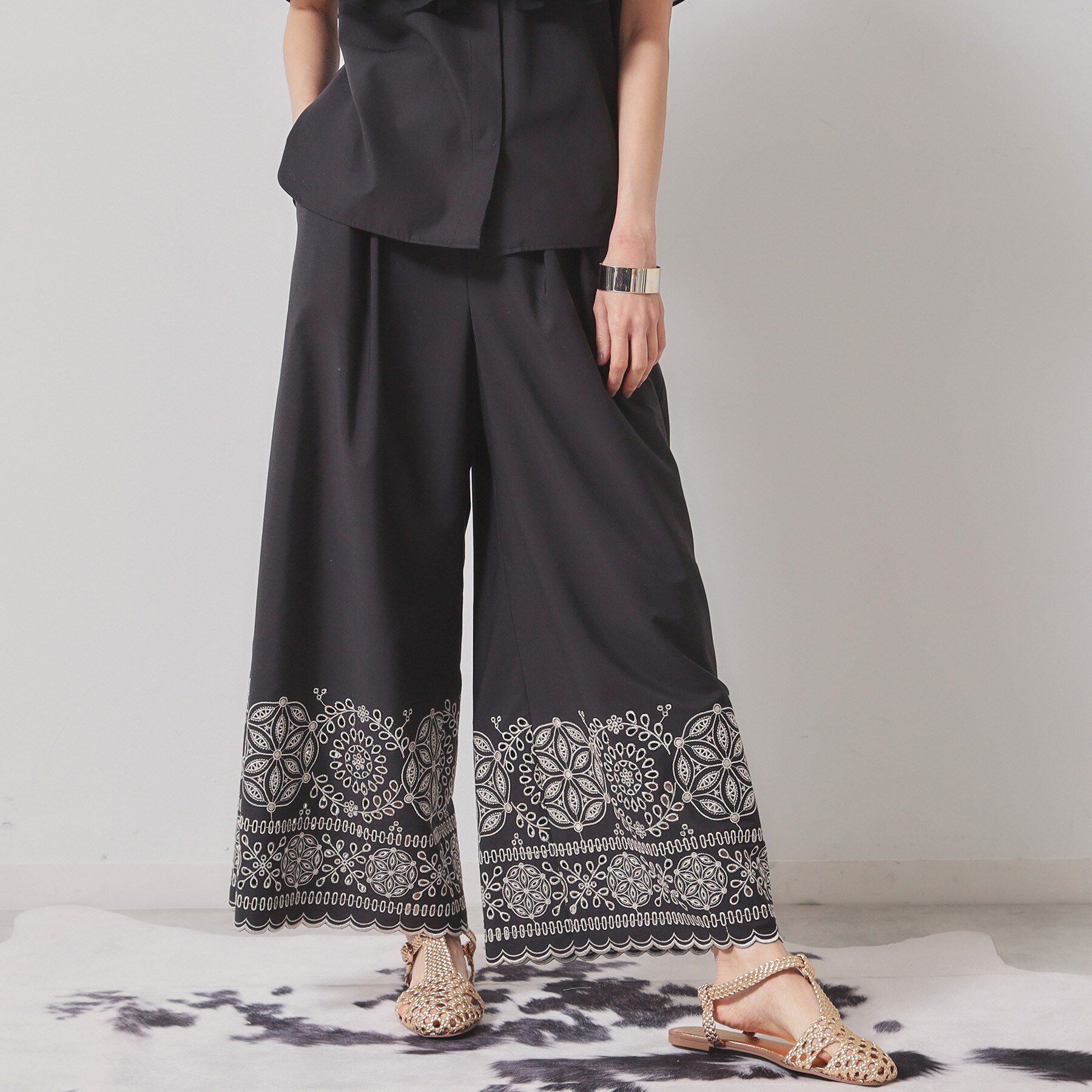 SunaUna「【幾何柄／エンブロイダリー】ウエストゴムガウチョパンツ」|その他|ブラック(019)