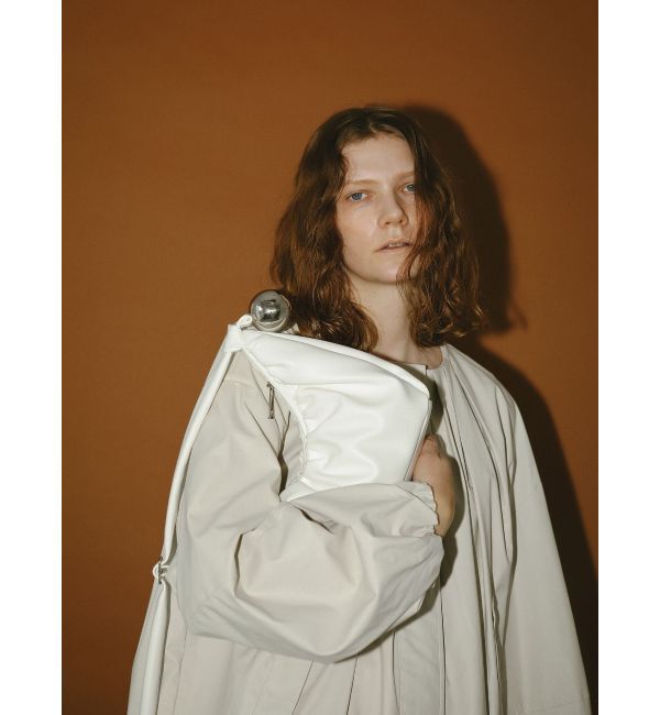 ELENDEEK「METAL BALL GATHER BAG」|ハンドバッグ|オフホワイト