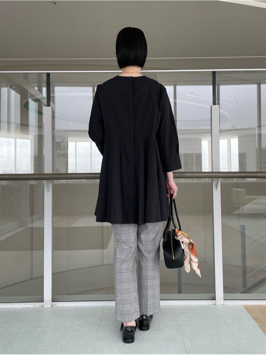 Mila Owen「【WEB限定カラー】後ろゴムセンタープレステーパードパンツ【ウォッシャブル】」|チノ|