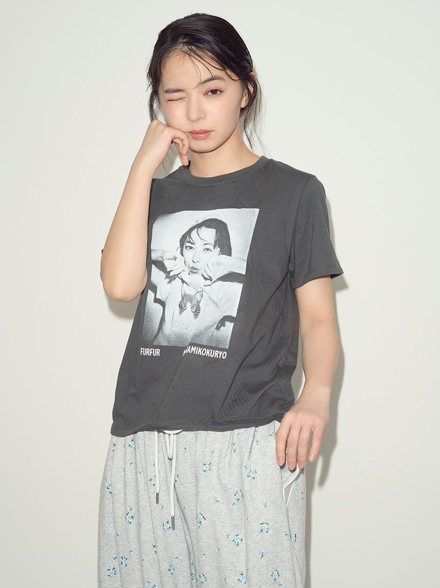 FURFUR「【上國料萌衣コラボ】モノクロポートレートメモリアルTシャツ（UNISEX）」|Tシャツ・カットソー|