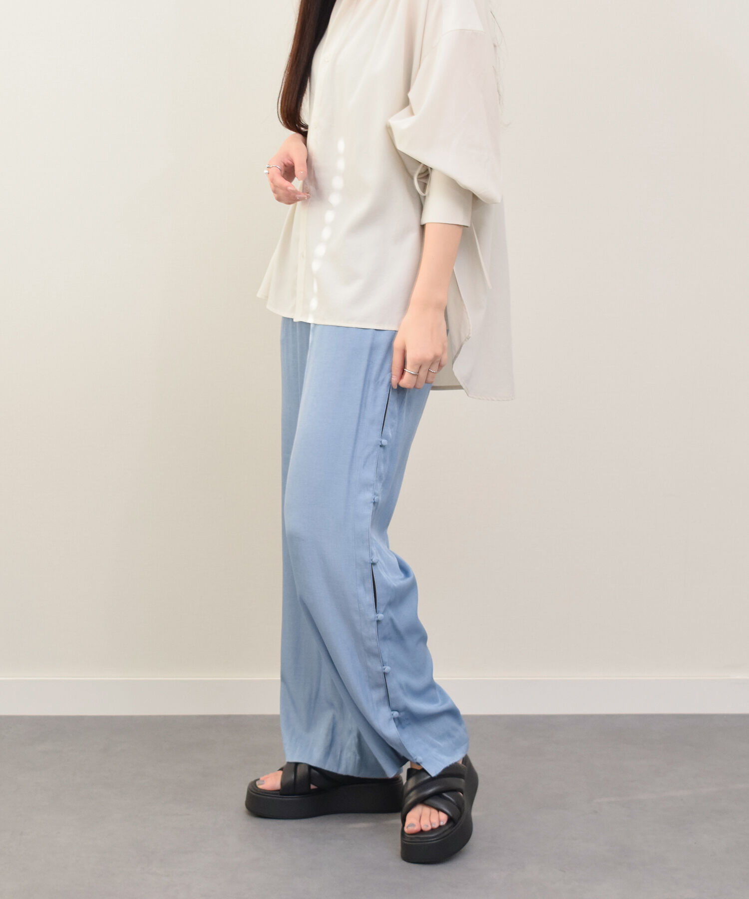 IMPORT SELECT「【VAGABOND】スクエアトウ厚底クロスストラップサンダル(E52103)」|サンダル|