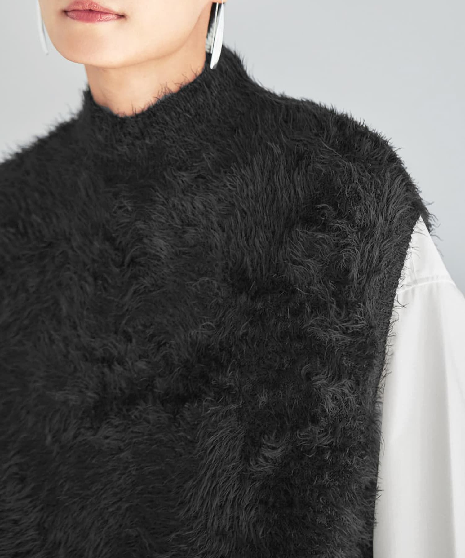 STYLE DELI「ふわふわシャギーハイネックベスト」|ニット・セーター|