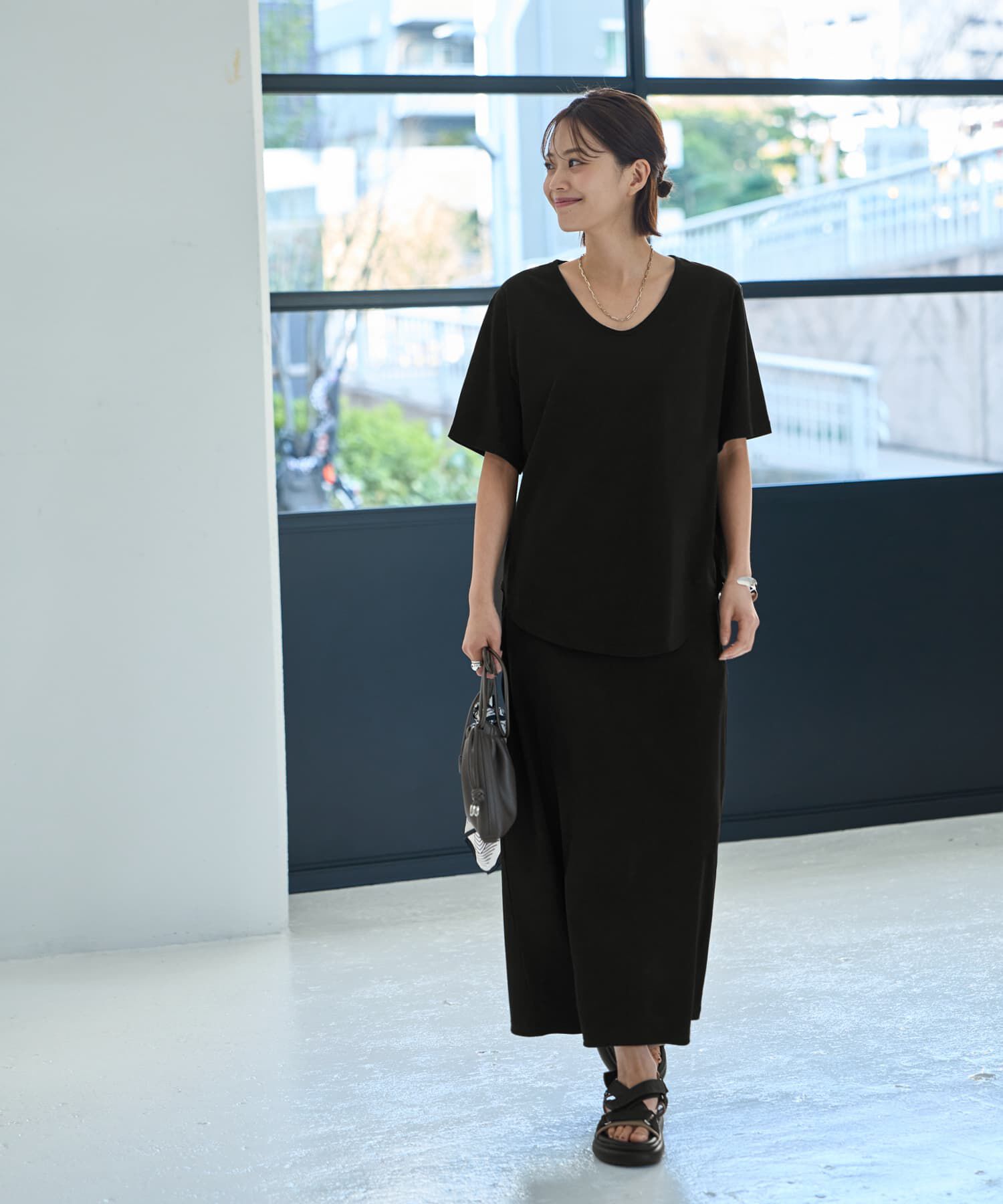 STYLE DELI「デコルテが開いたヌケ感５分袖Tシャツ」|Tシャツ・カットソー|