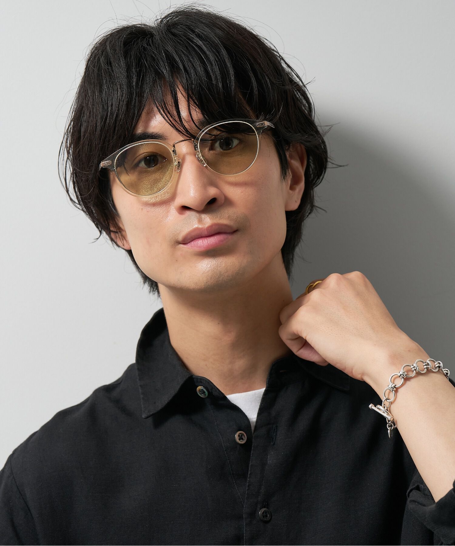  「ボストン型 調光サングラス｜紫外線対策｜レンズの色が変わるサングラス｜Zoff | UNITED ARROWS Wellness」|サングラス|