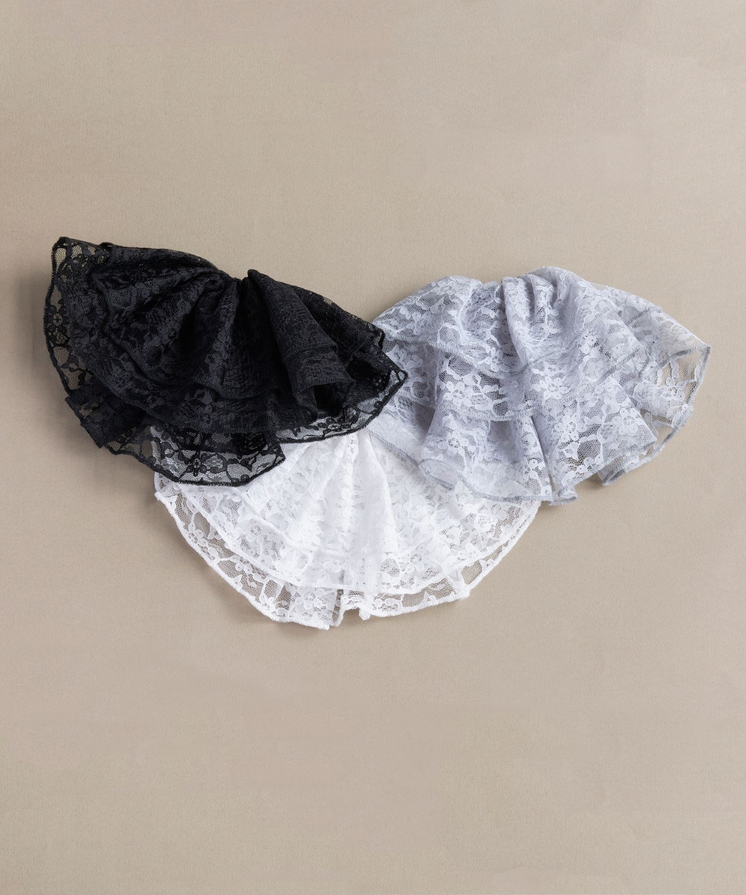 Phoebe「ビッグフリルシュシュ　ホワイト」|ヘアゴム・シュシュ|