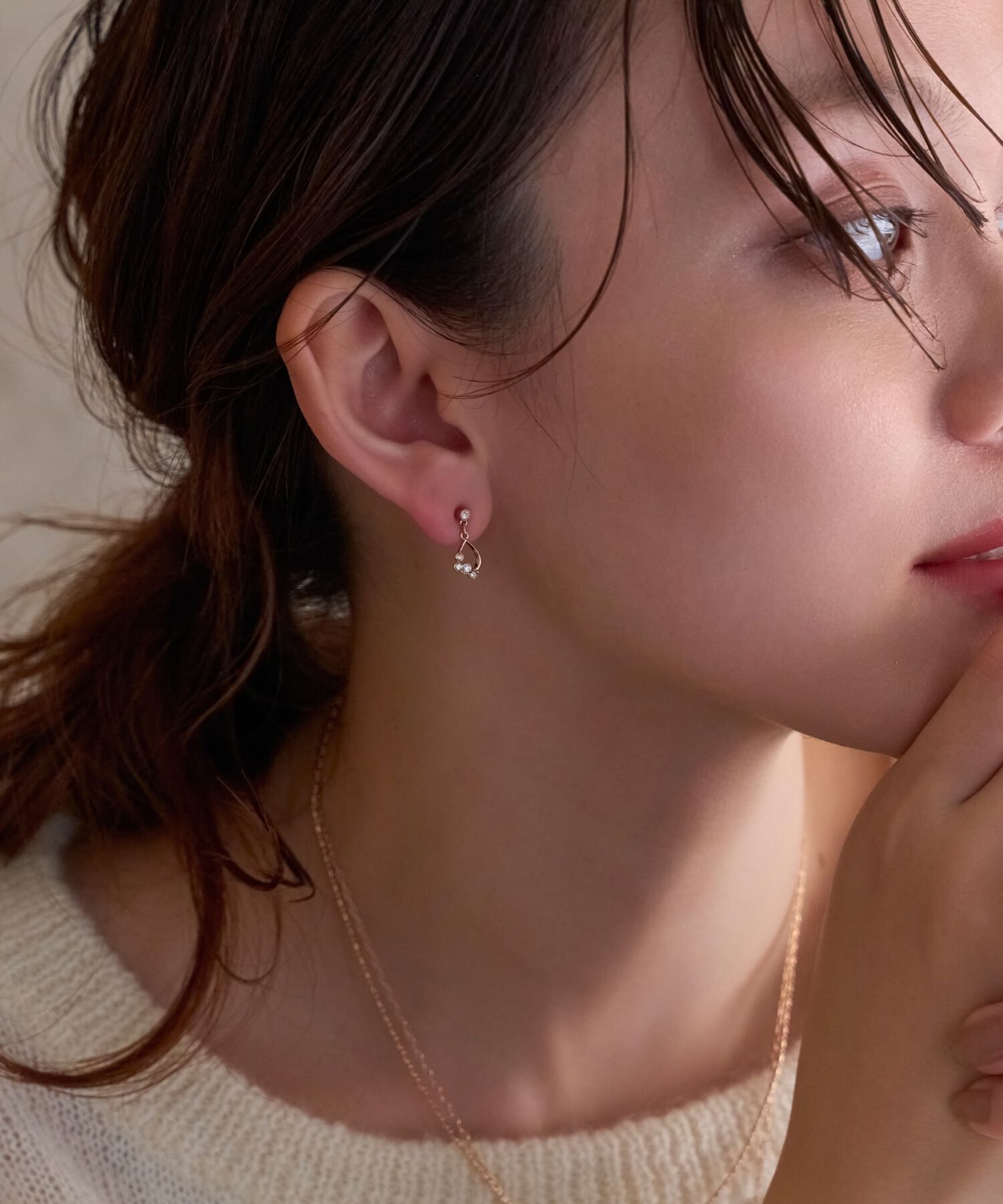 Phoebe「【金属アレルギー対応】バブルビジューセラミックピアス　シャンパンゴールド」|ピアス|