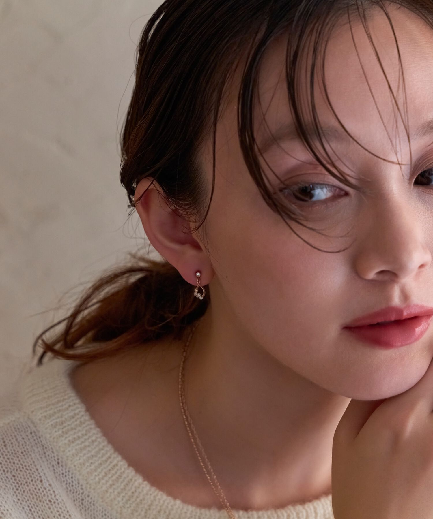 Phoebe「【金属アレルギー対応】バブルビジューセラミックピアス　シャンパンゴールド」|ピアス|