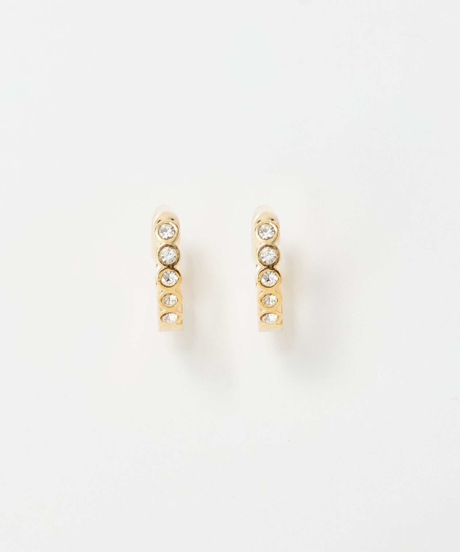 Phoebe「【金属アレルギー対応/痛くないシリーズ】プチベゼルフープライトフィットイヤリング　ゴールド」|イヤリング|