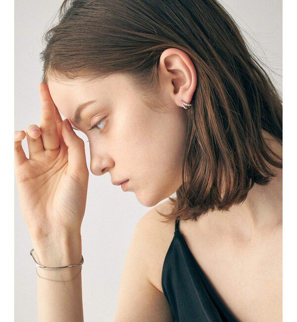 ete「ビジュー ダブルライン ピアス」|ピアス|