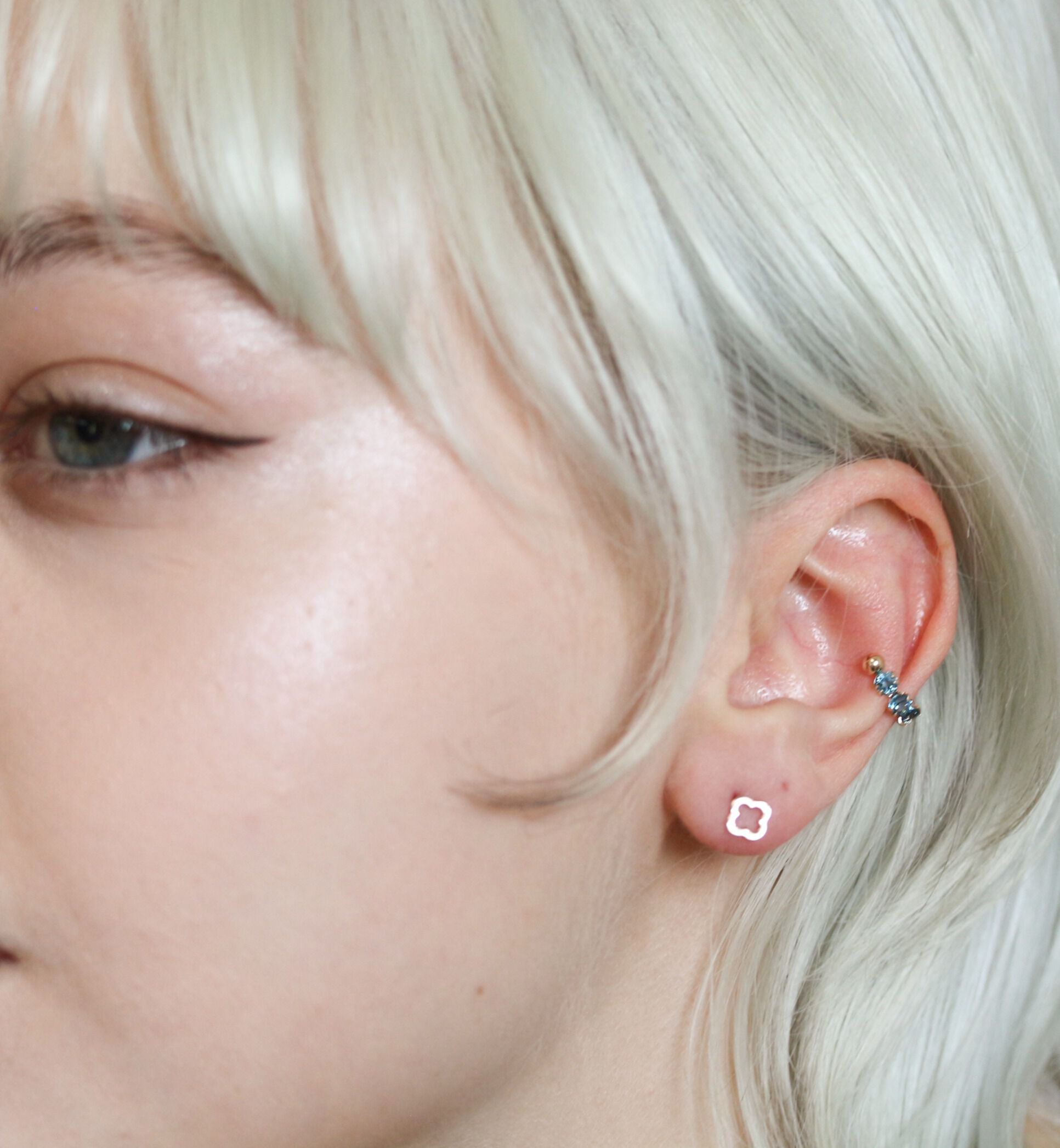  「ロンドンブルートパーズ イヤーカフ | K10YG 【片耳用】」|イヤーカフ|