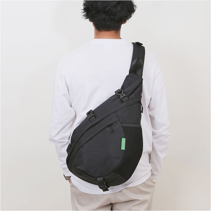 BACKYARD FAMILY「kiu キウ ワンショルダー K439 大容量 通販 ボディバッグ ボディバック」|その他|