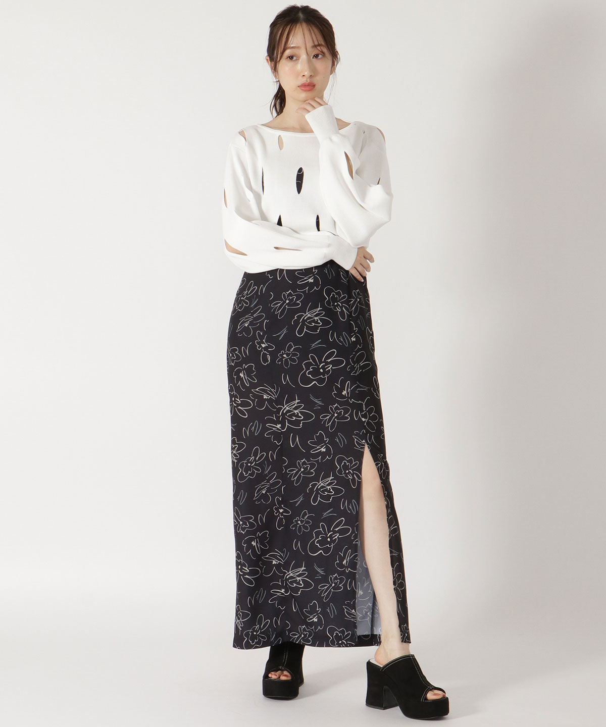 REDYAZEL「カットアウトニット」|ニット・セーター|