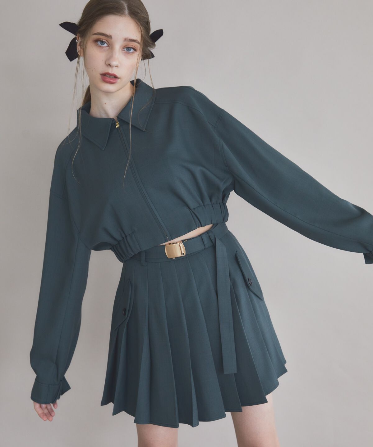 REDYAZEL「ベルト付きプリーツショートスカート」|フレア|グリーン