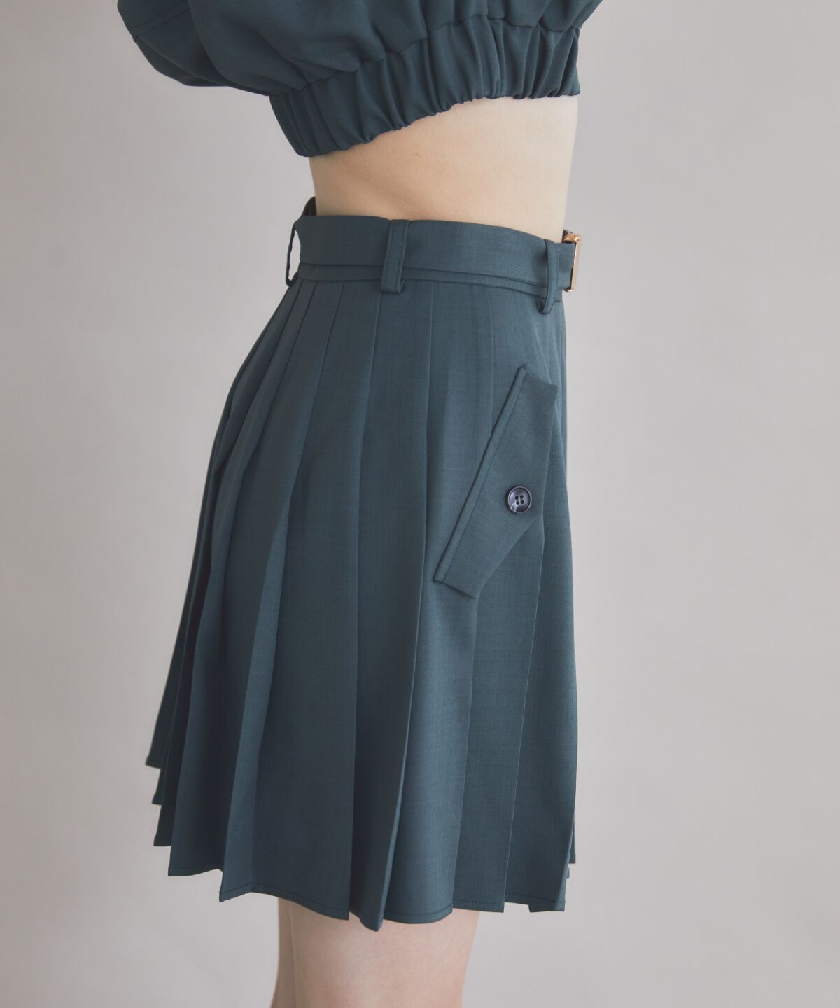 REDYAZEL「ベルト付きプリーツショートスカート」|フレア|