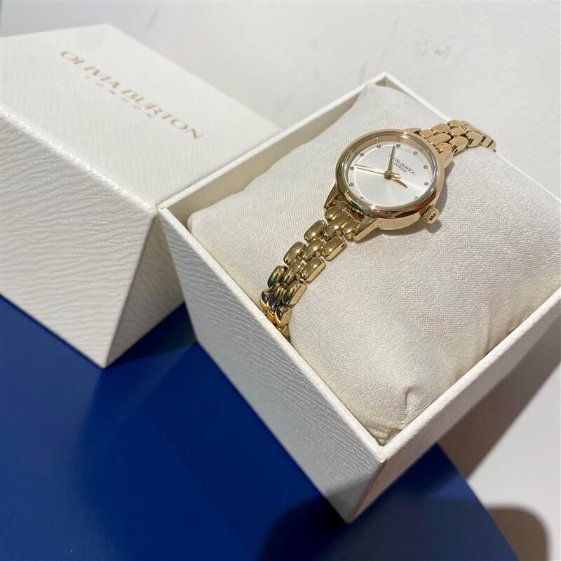 OLIVIA BURTON 「〈OLIVIA BURTON(ｵﾘﾋﾞｱﾊﾞｰﾄﾝ)〉ｸﾗｼｯｸｽ ﾐﾆｼﾙﾊﾞｰ ﾎﾜｲﾄ ｻﾝﾚｲ ｺﾞｰﾙﾄﾞﾌﾞﾚｽﾚｯﾄ」|腕時計|
