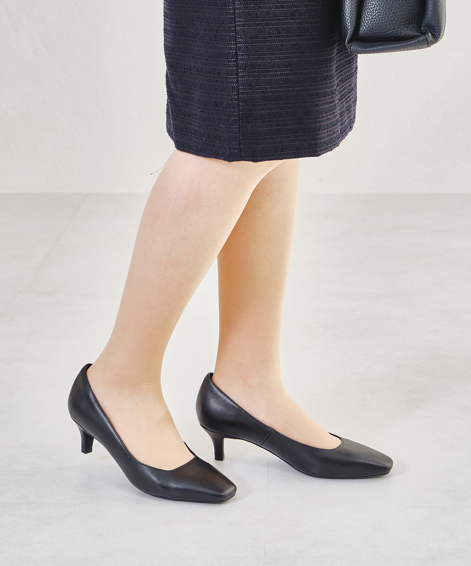 ORiental TRaffic「【本革/通勤/リクルート】スクエアトゥブラックパンプス/R-3103」|パンプス|