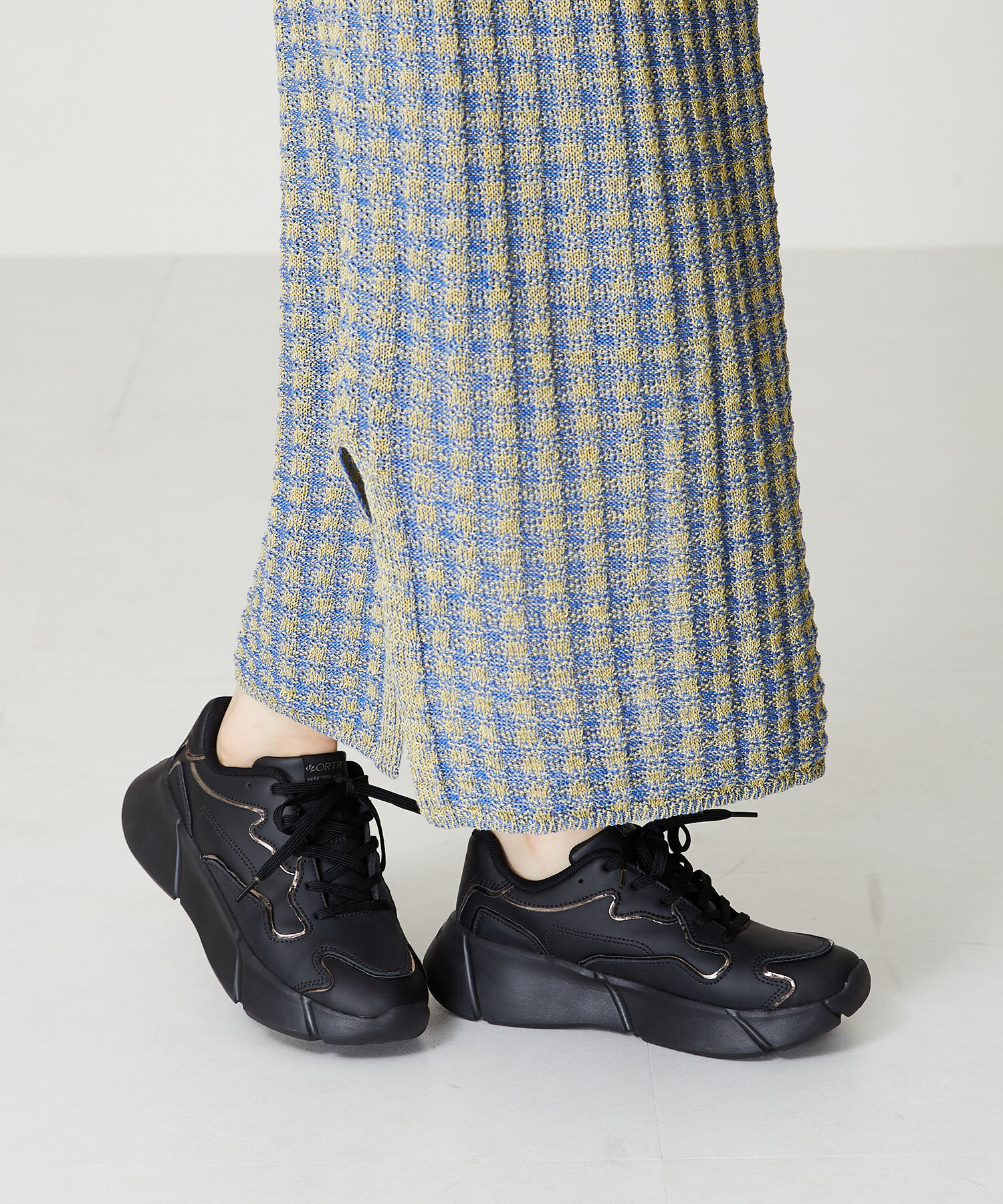 ORiental TRaffic「【トレンド】メタリックライン厚底スニーカー/OT3727」|スニーカー|