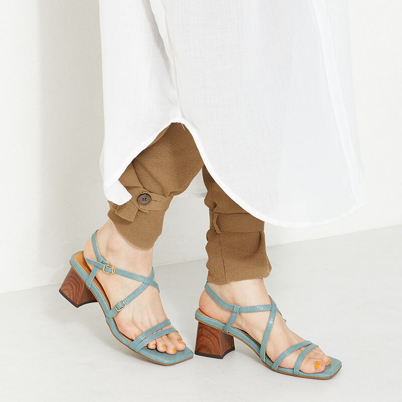 ORiental TRaffic「【アウトレット価格】スクエアトゥ型押しストラップサンダル/31227 サンダル カジュアル 人気 トレンド」|サンダル|BLUE