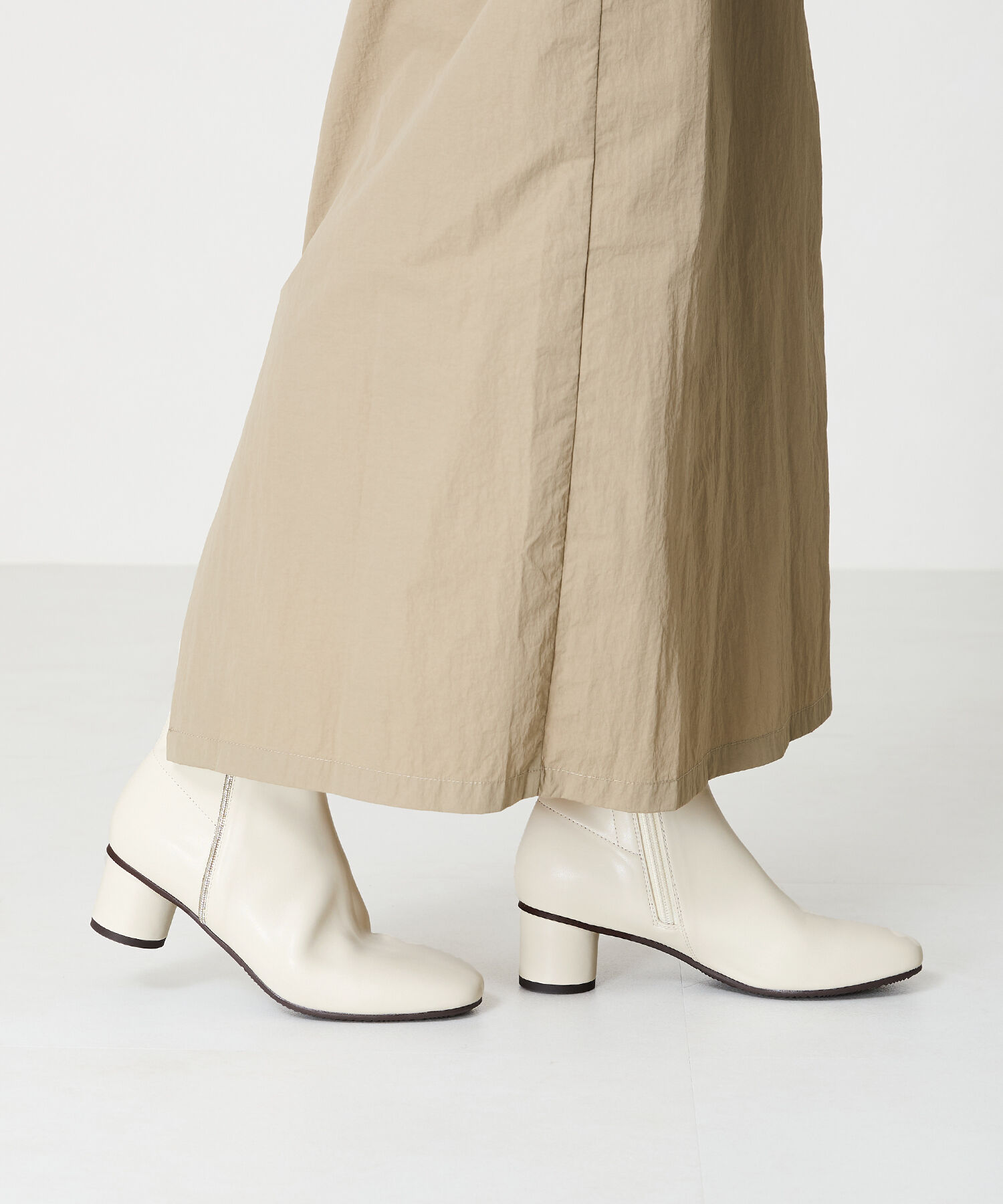 WA Oriental TRaffic「●2024秋冬新作●ラインストーン切替ショートブーツ/42404」|ショートブーツ|