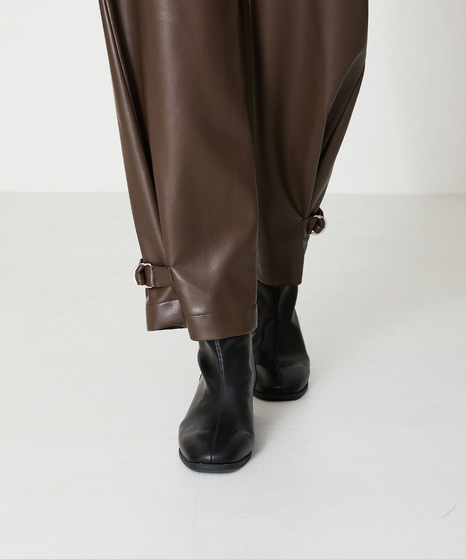 WA Oriental TRaffic「●2024秋冬新作●バックジップスクエアトゥストレッチブーツ/42403」|ショートブーツ|