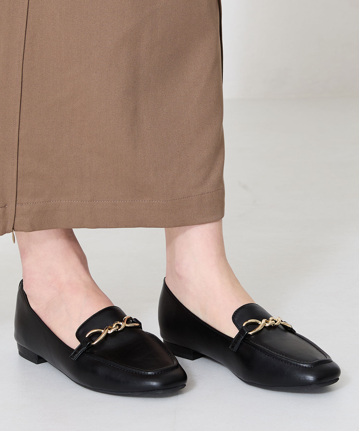 WA Oriental TRaffic「ねじりチェーンモチーフ ローファー /52116 フラット オフィス 通勤靴 柔らかい」|パンプス|