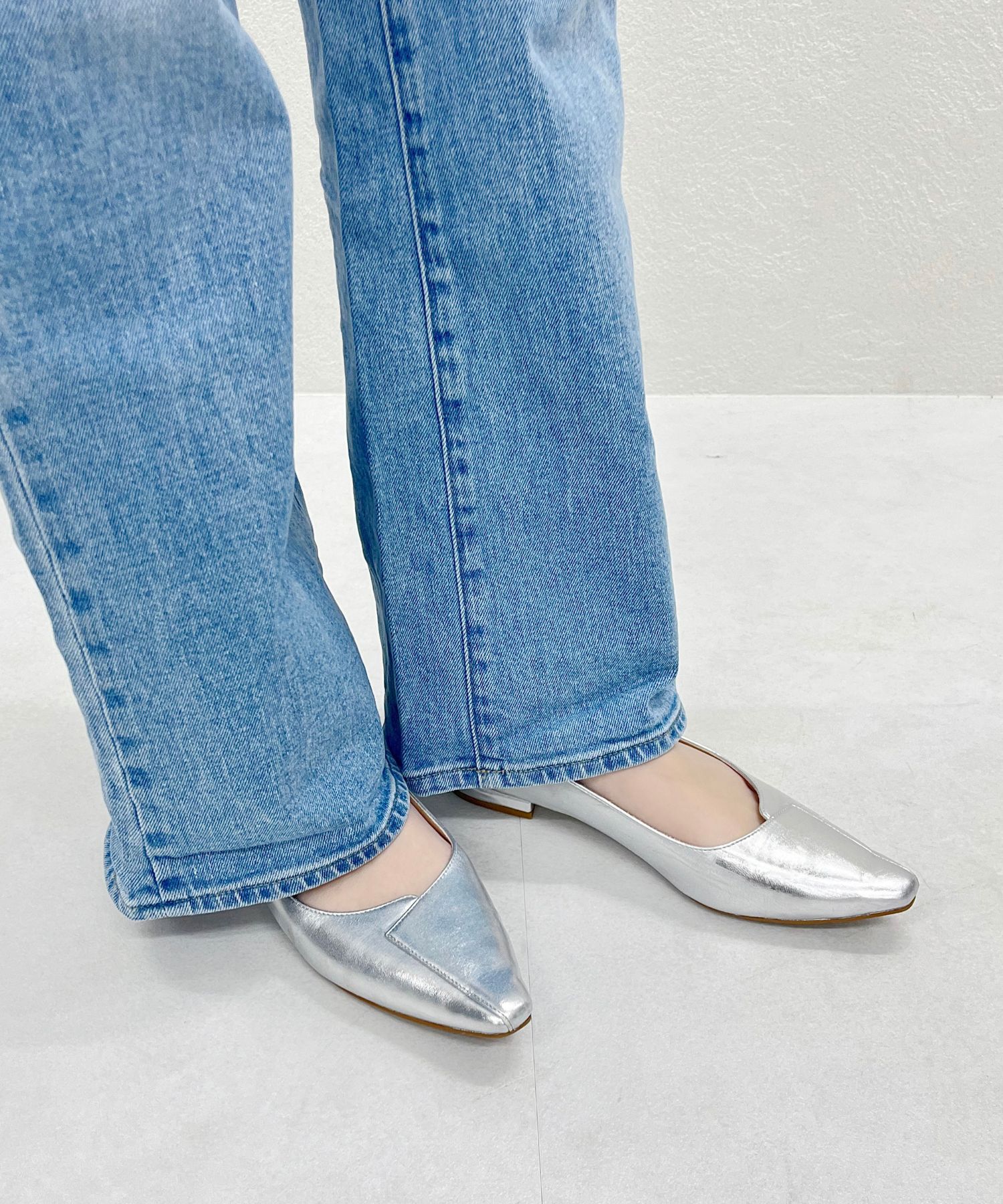 ORiental TRaffic「【WEB限定】アシンメトリーデザイン フラット パンプス /55102 通勤靴 すっきりシルエット」|パンプス|