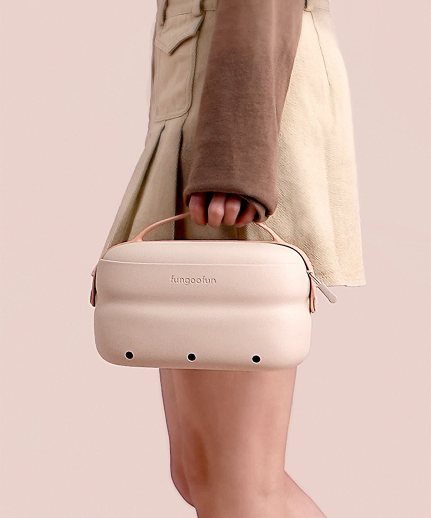 fungoofun「【WEB限定】EVA2in1マルチポーチ/G-0014 人気 トレンド 売れてる 柔らかい」|ハンドバッグ|